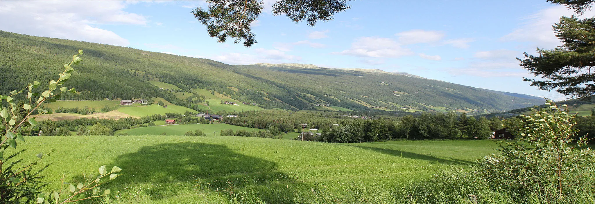 Photo showing: Heidal, a valley in Sel municipality, Norway