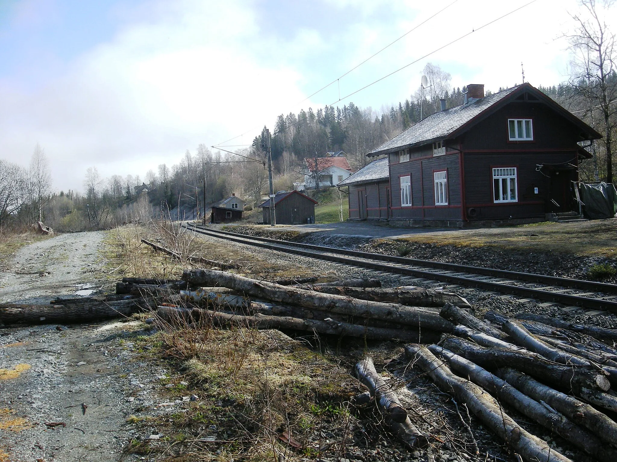 Photo showing: Breiskallen stasjon på Gjøvikbanen