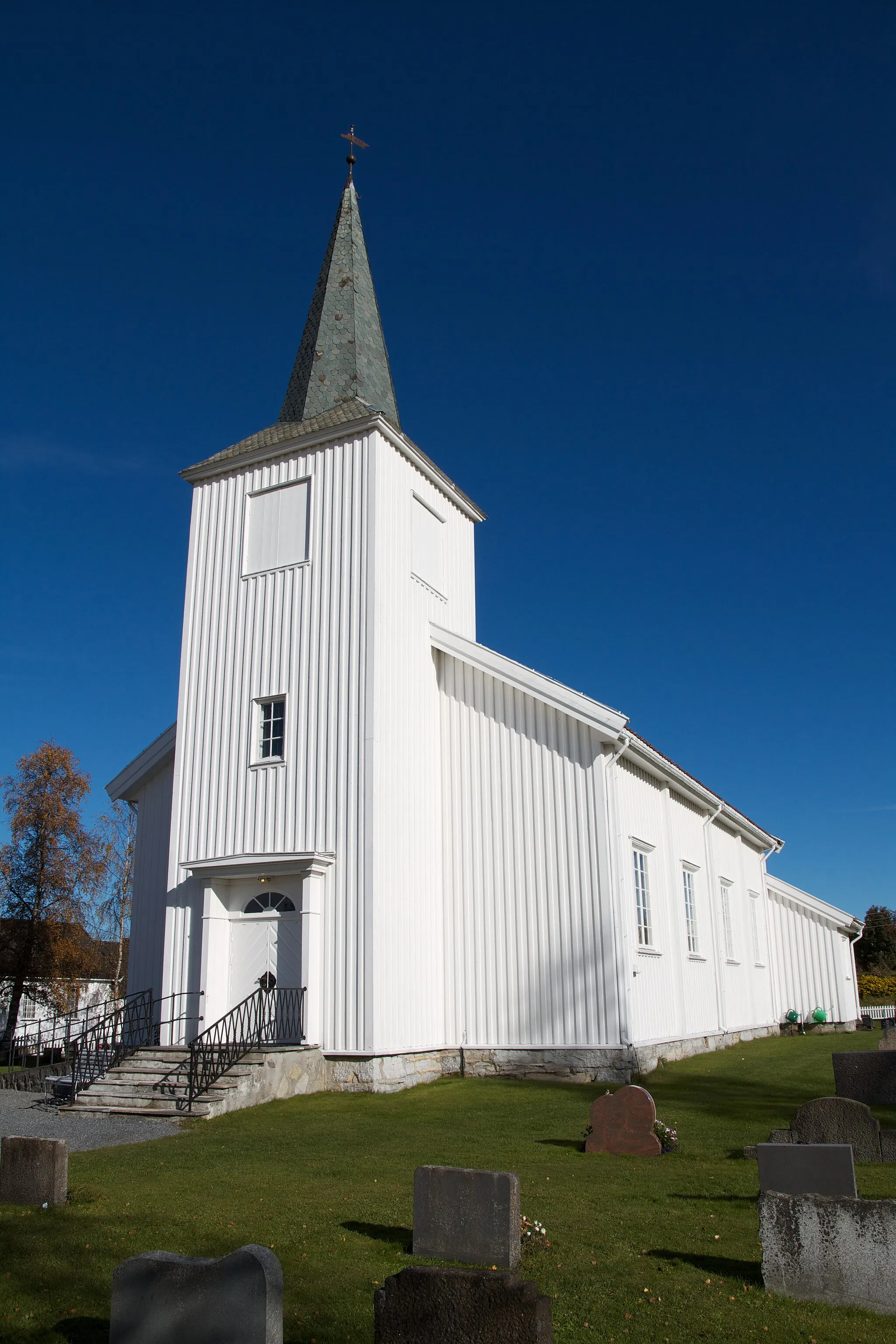 Photo showing: Eina kirke.