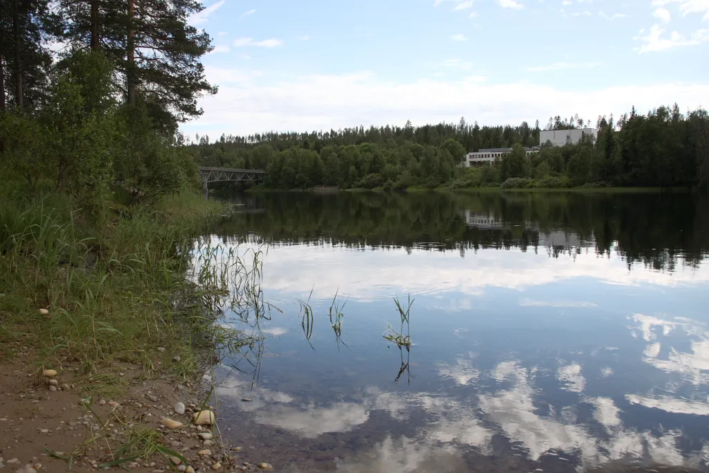 Photo showing: Tjønna Place to swim