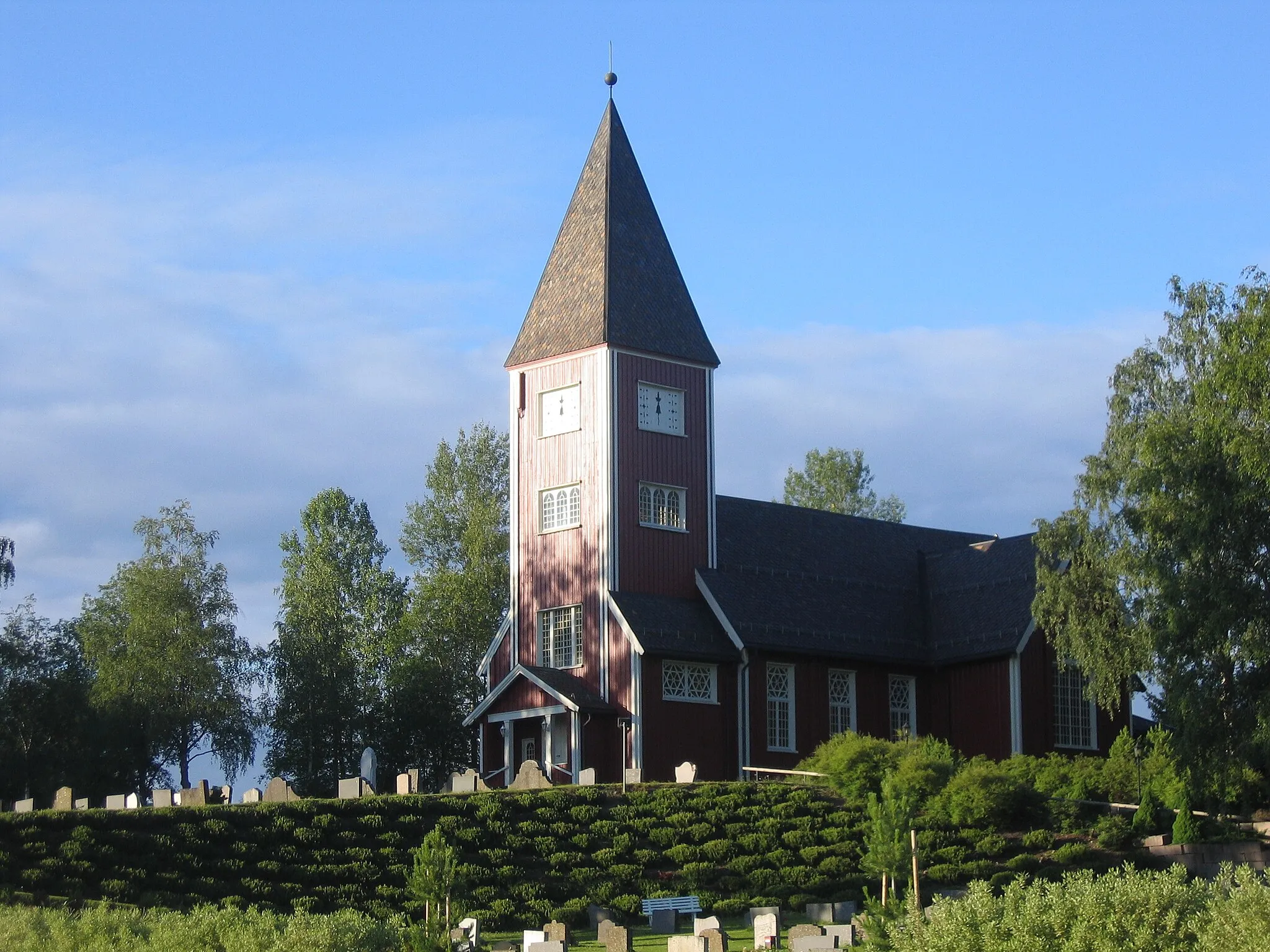 Photo showing: Øvre Vang church in Hamar, Hedmark, Norway.