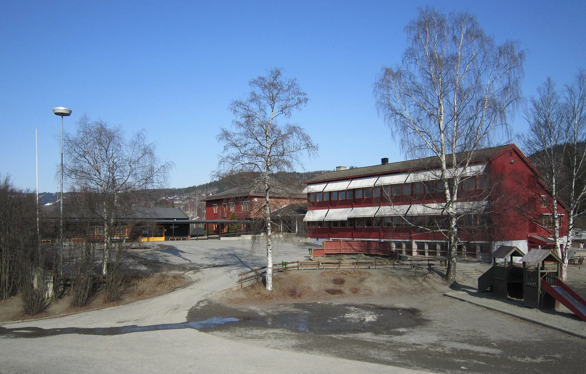 Photo showing: Søre Ål skole på Lillehammer