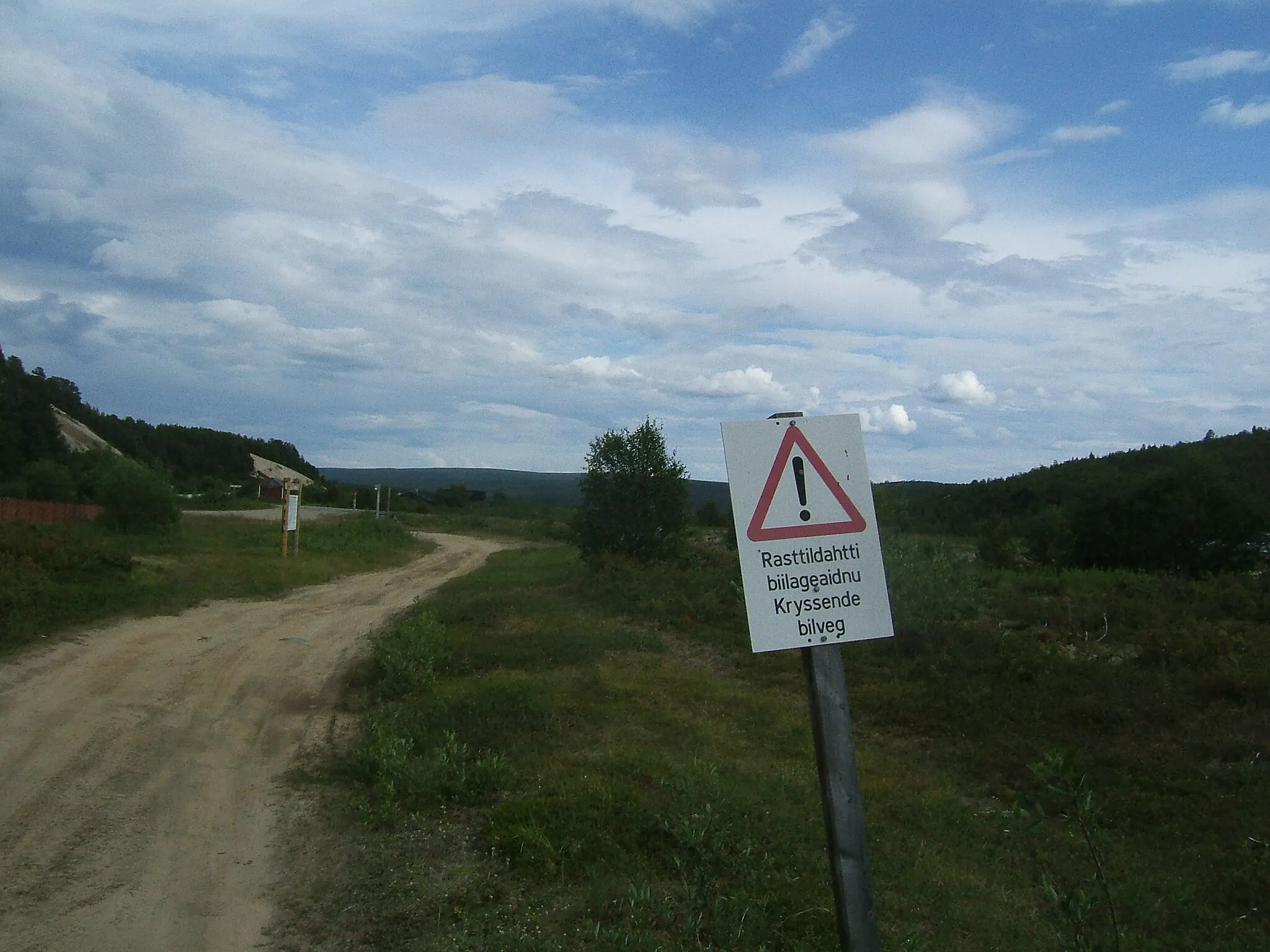 Photo showing: Approaching the main road