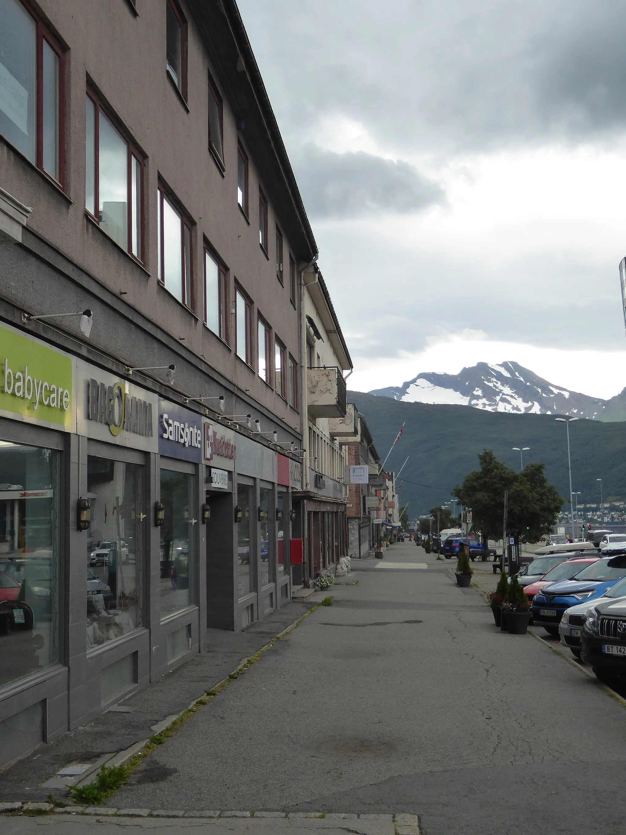 Photo showing: Narvik square