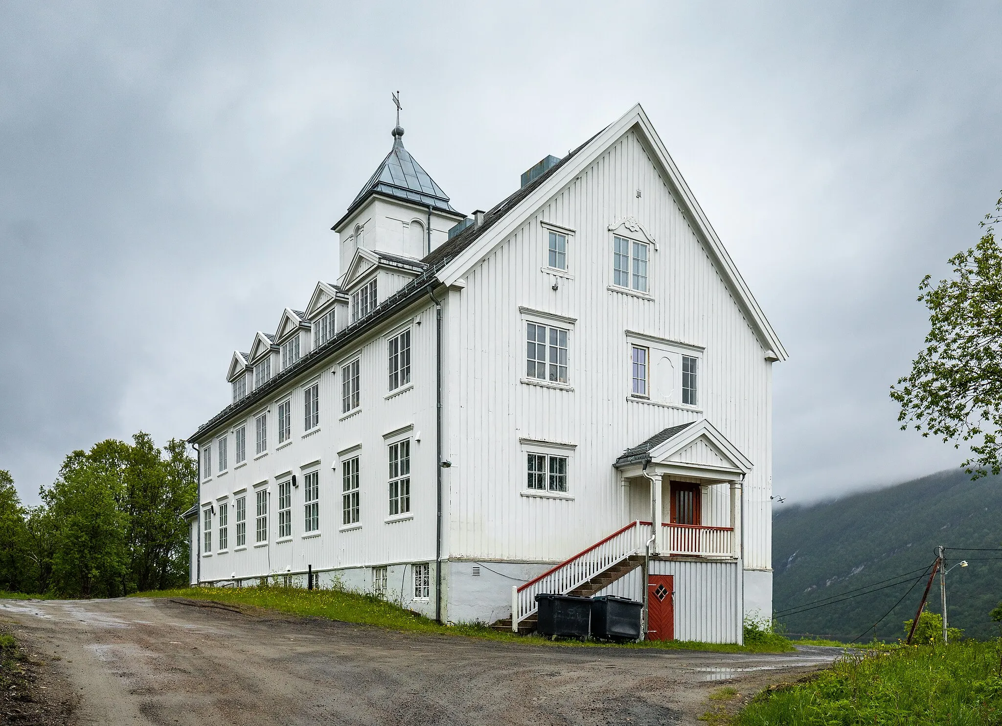 Photo showing: Norges Jeger og Fiskerforbund (NJFF) in Gratansbotn, Gratangen, Troms og Finnmark, Norway in 2022 June.