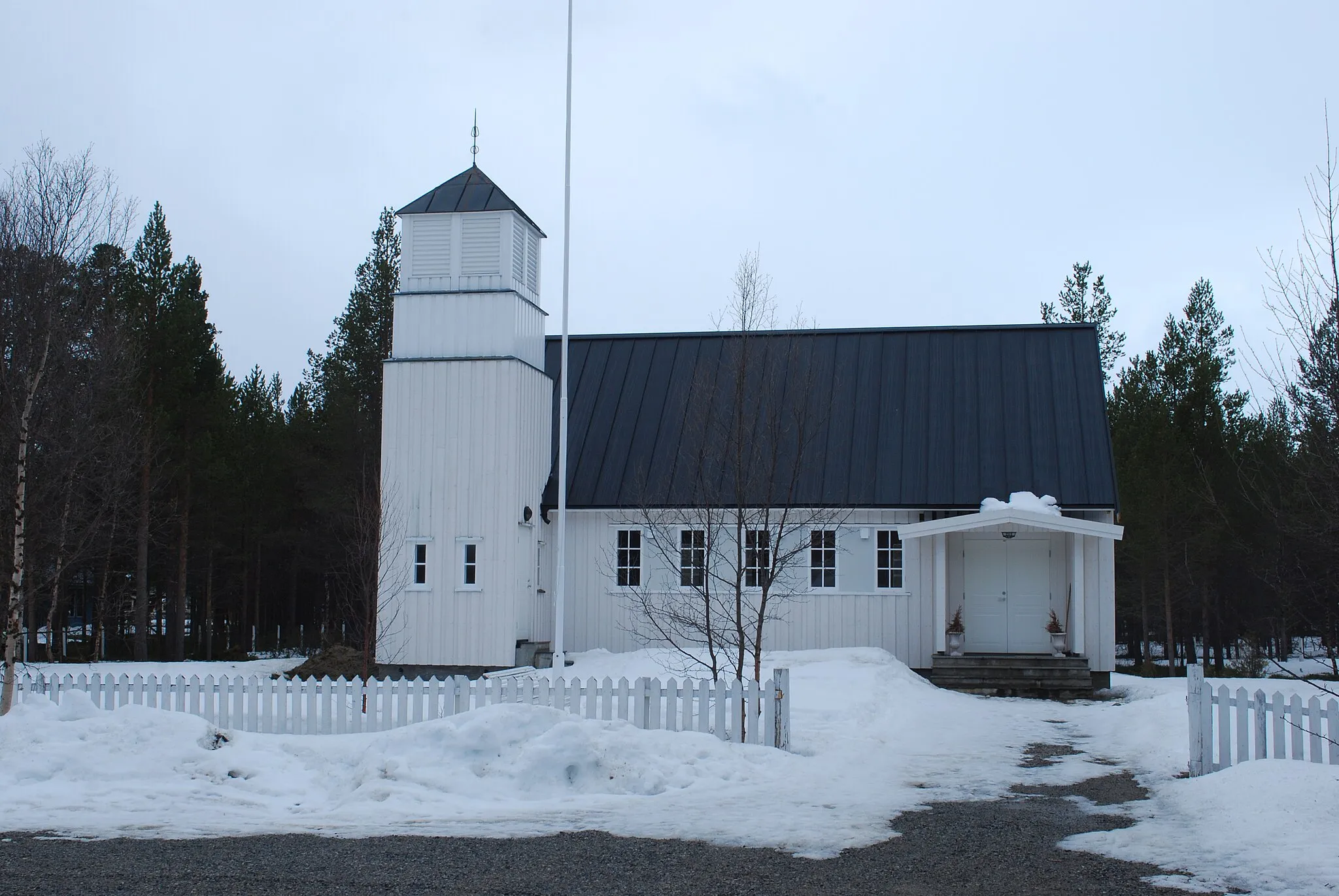 Photo showing: Skoganvarre kapell, bygget 1963, langs E6 sør for Lakselv i Porsanger kommune, Finnmark