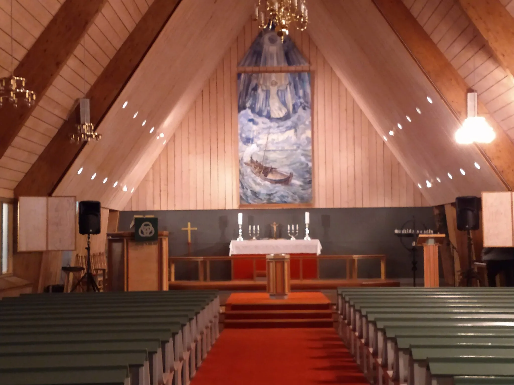 Photo showing: Interior of Lakselv church, Norway