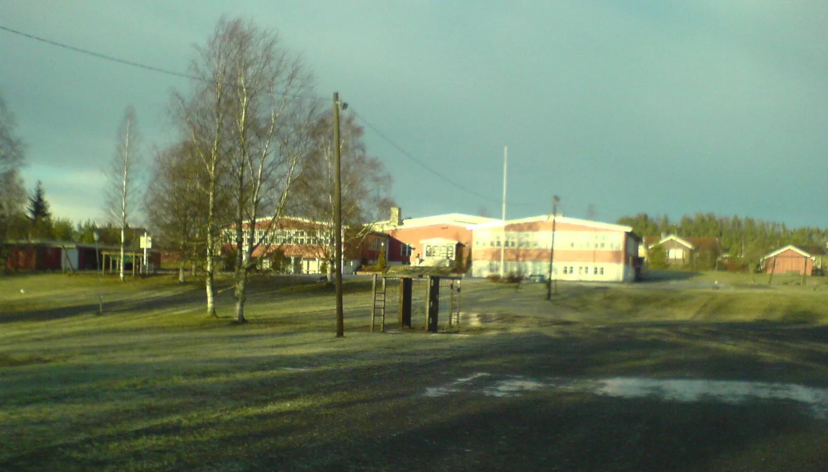 Photo showing: Haneborg skole på Lierfoss i Aurskog-Høland kommune.