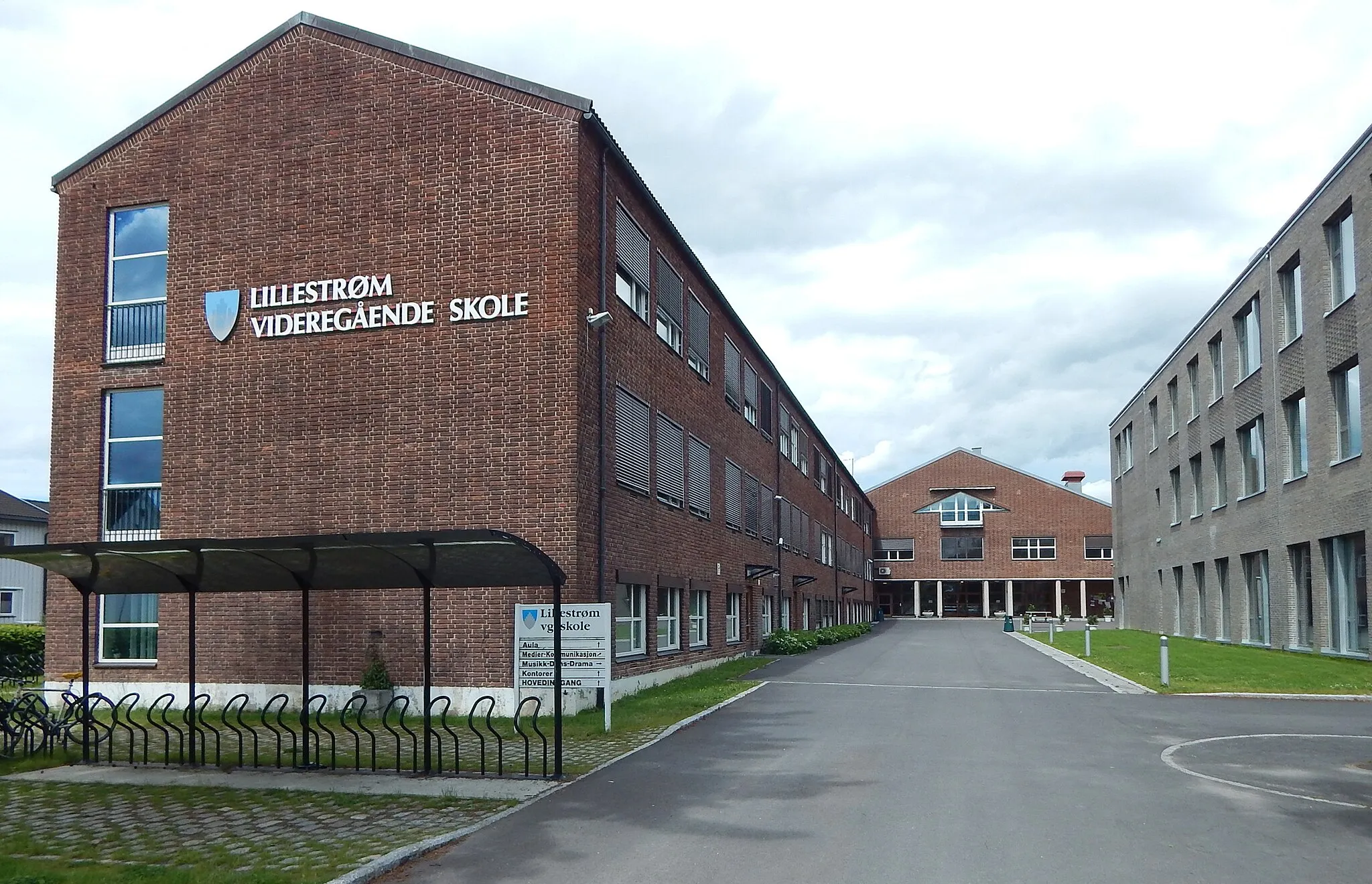 Photo showing: Lillestrøm videregående skole