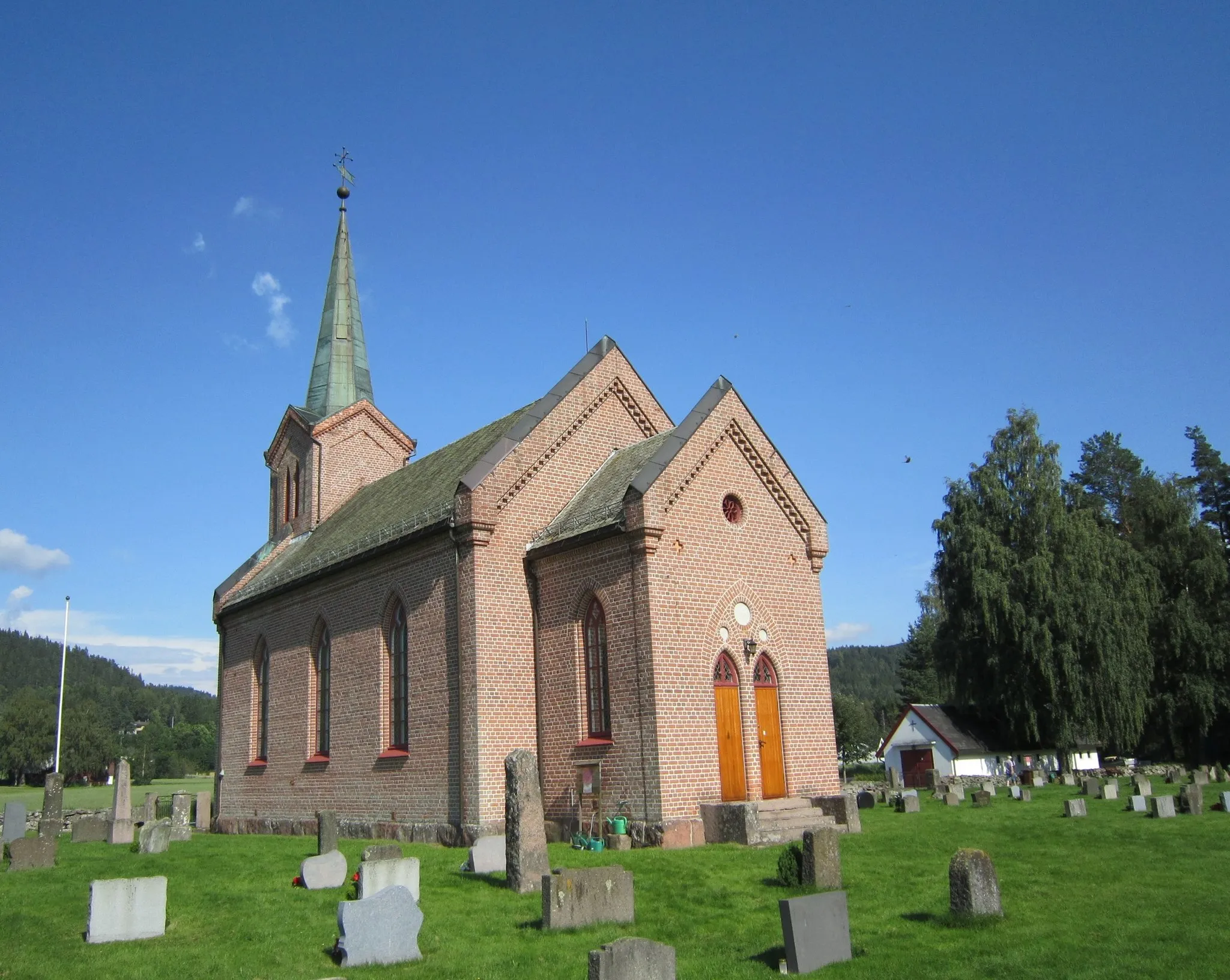 Photo showing: Tuft kirke i Ytre Sandsvær