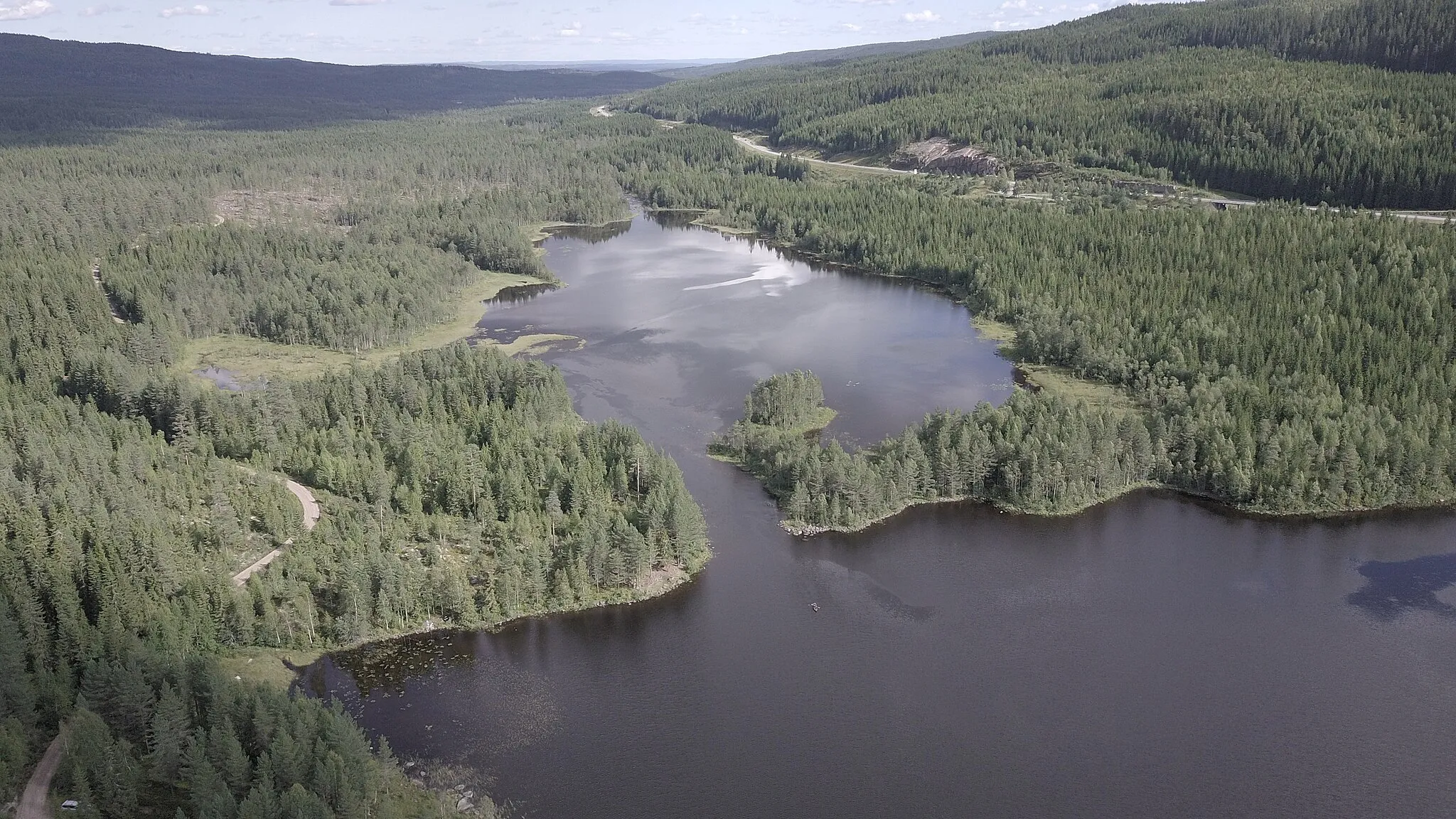 Photo showing: Leirsjøen i Roa