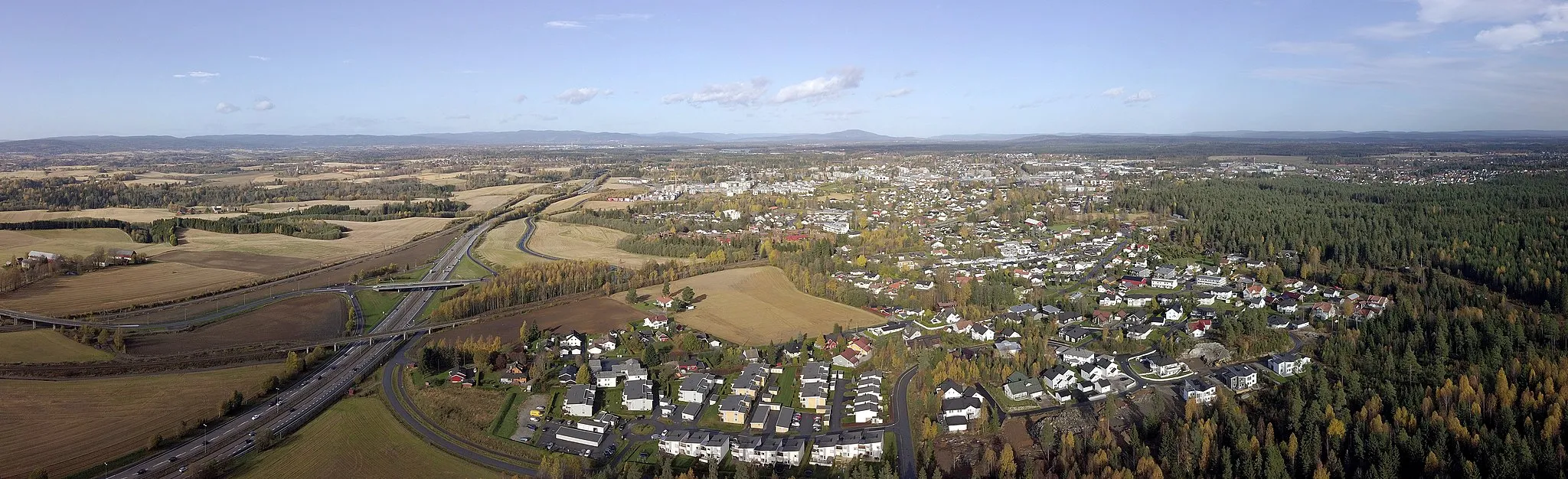 Photo showing: Panorama av Jessheim tatt fra over Presterudtoppen