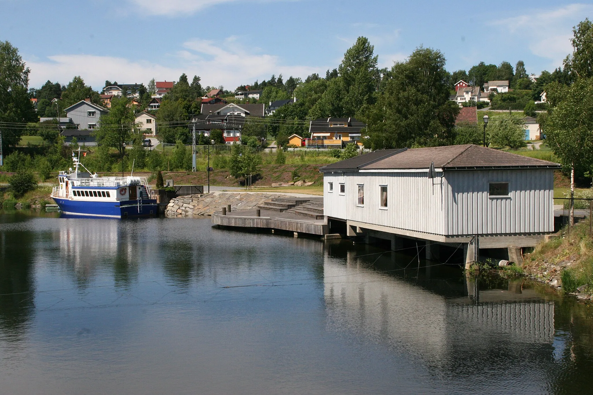 Photo showing: Vestfosselva river in Vestfossen, Norway