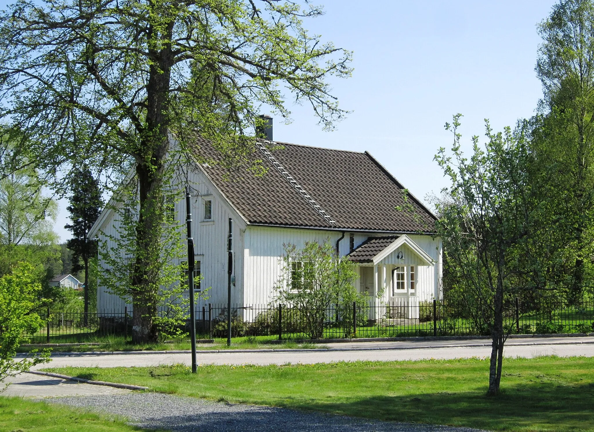 Photo showing: Primær fylkesvei 115 like ved Svinndal kirke, Våler i Østfold