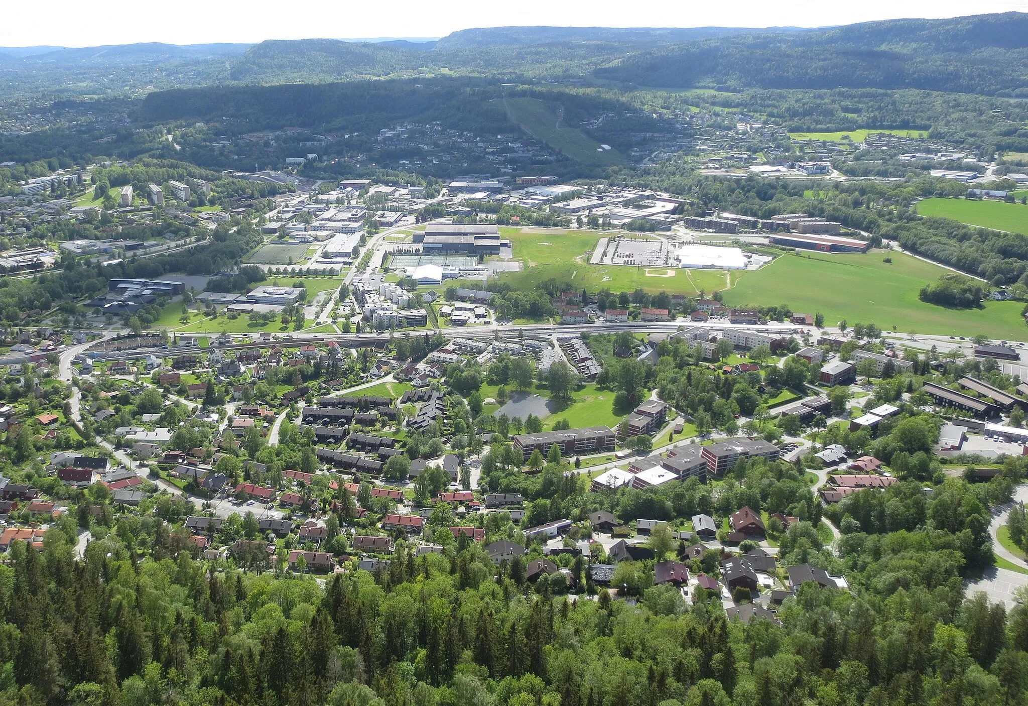 Photo showing: Panoramix view over the areas of Rud, Vøyen and Kolsås - western Bærum (Norway)