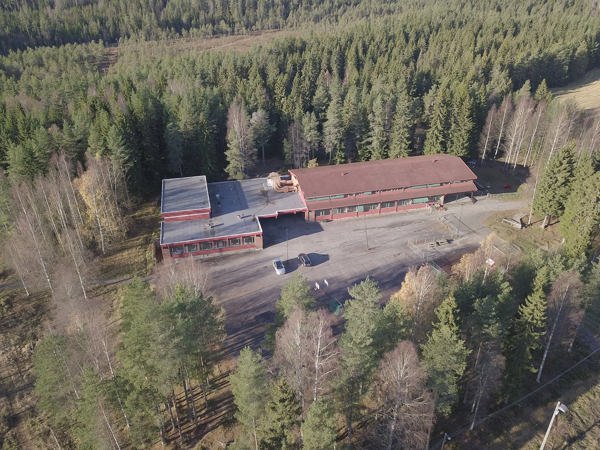 Photo showing: Brårud skole på Brårud i Nes