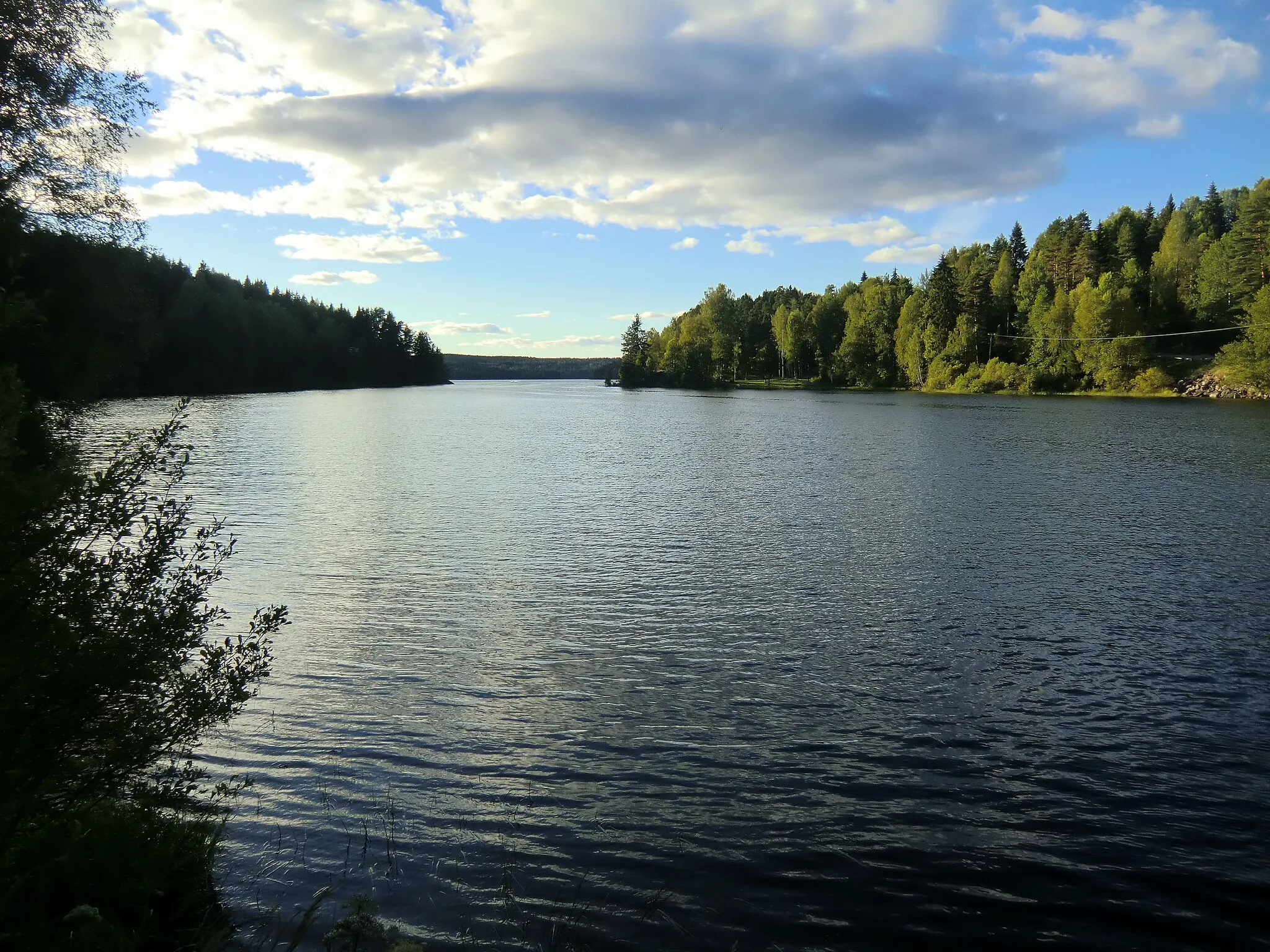 Photo showing: Lake Askesjön in Värmland, Sweden.