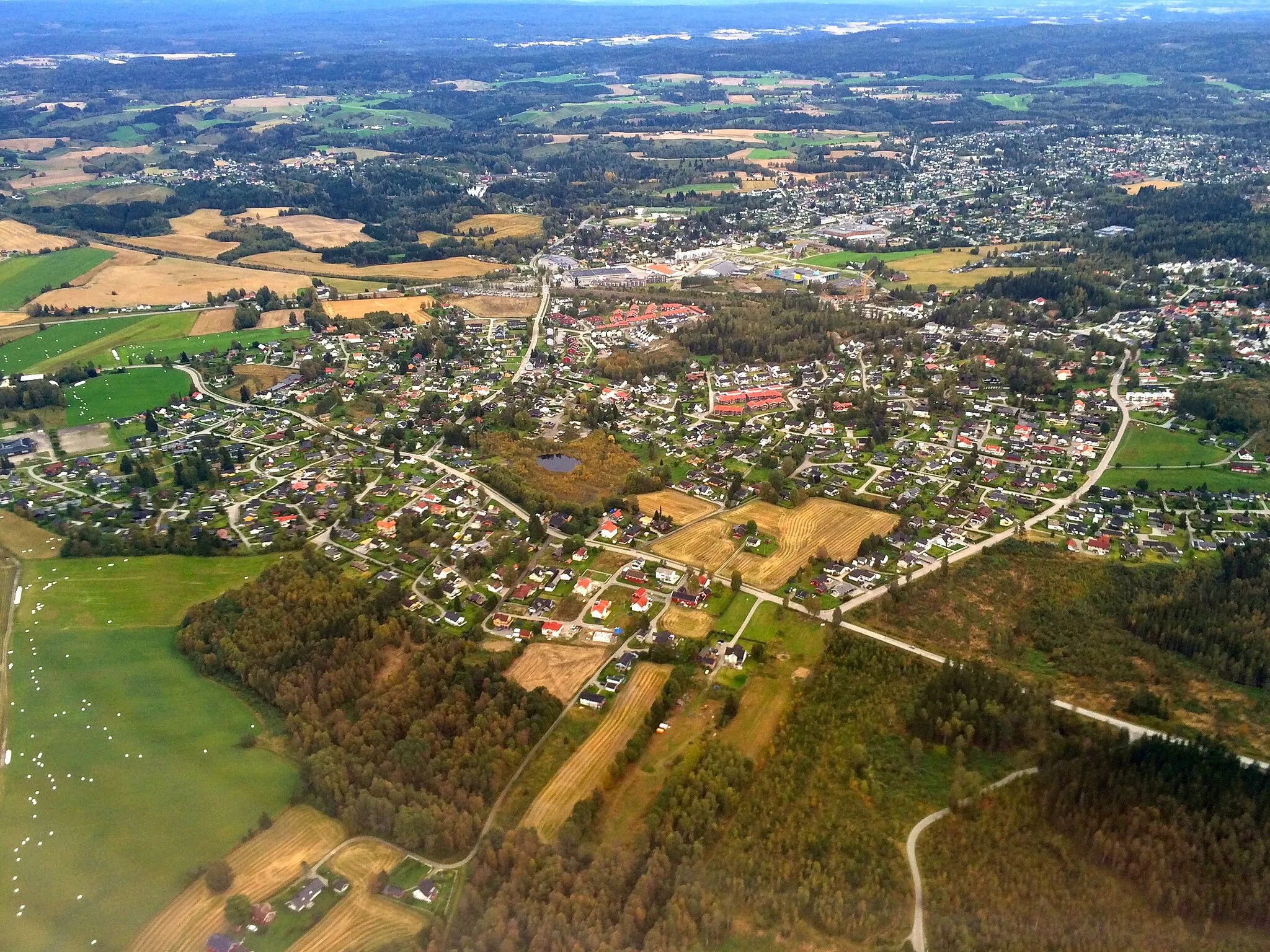 Photo showing: Sagmoen and Råholt in Eidsvoll municipality, Norway. 21st September, 2015.