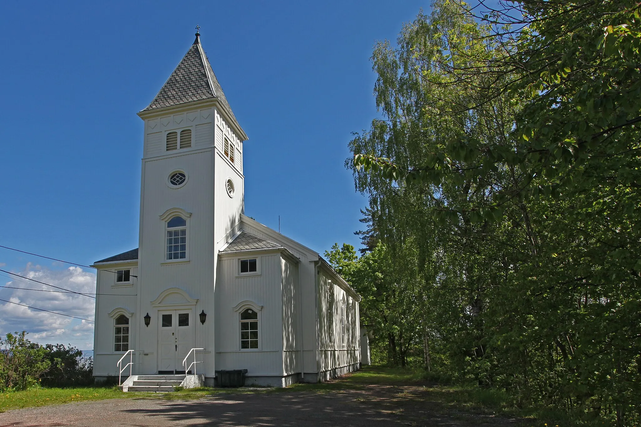 Photo showing: Picture of Nærsnes church (Buskerud - Norway)
