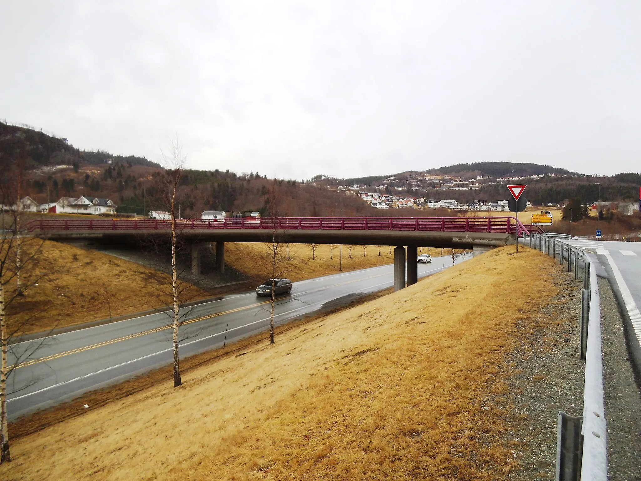 Photo showing: A road bridge located in Buvika, Skaun, Norway. Built in 2005.
