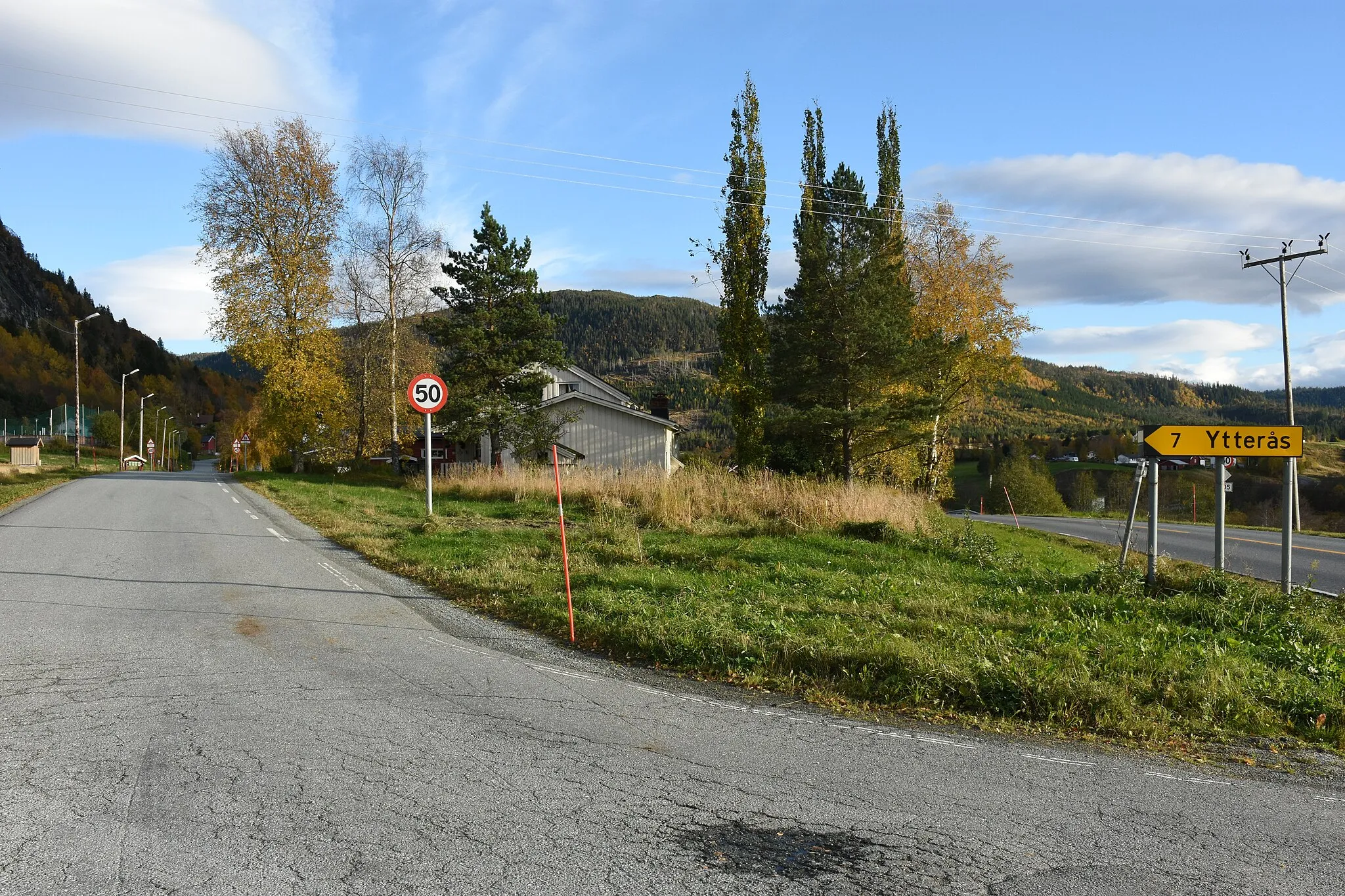Photo showing: Ytteråsvegen (fylkesvei 6784) ved Elvran kapell