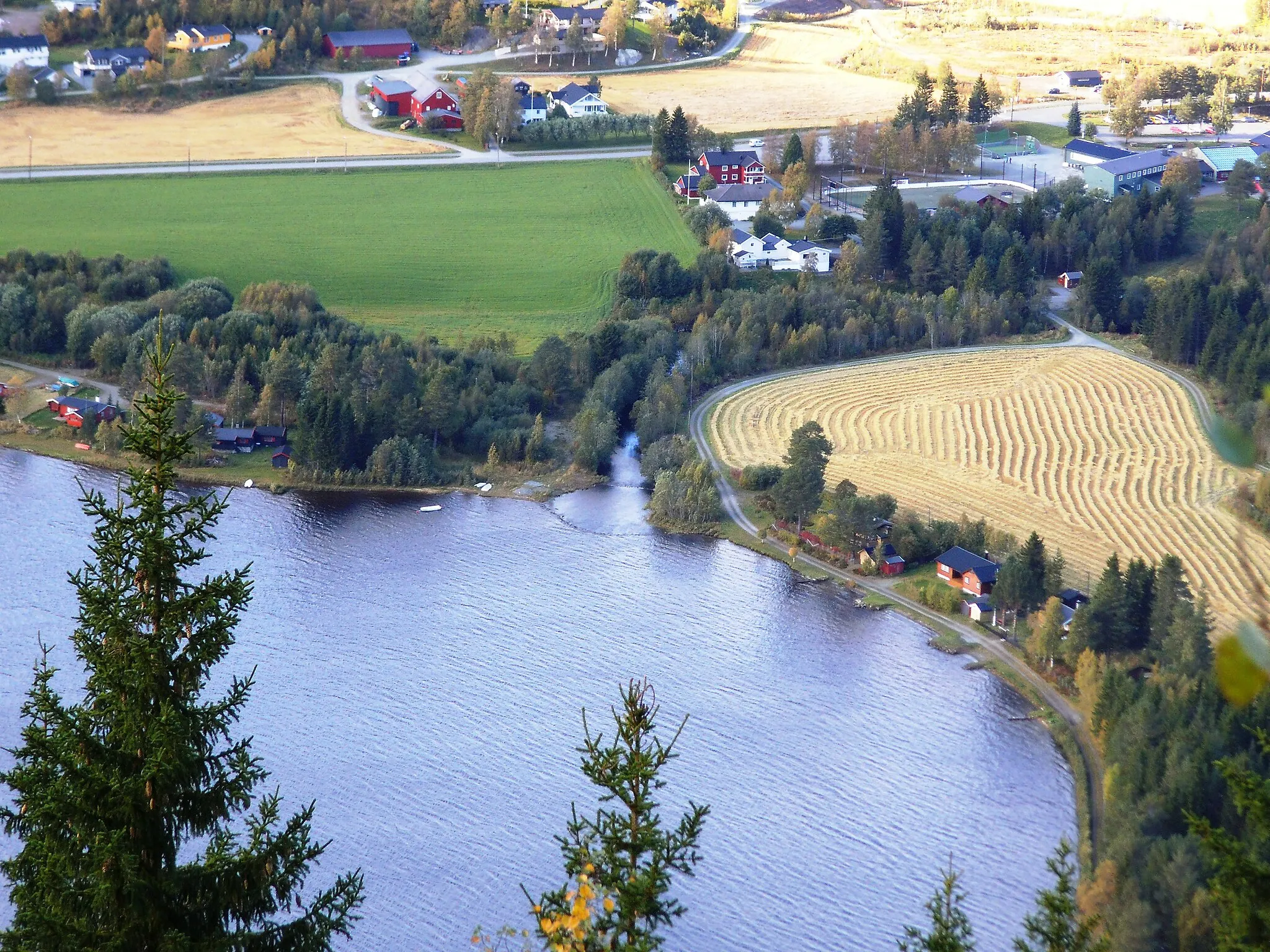 Photo showing: Eidåa, a river in Norway. This is where the river starts.