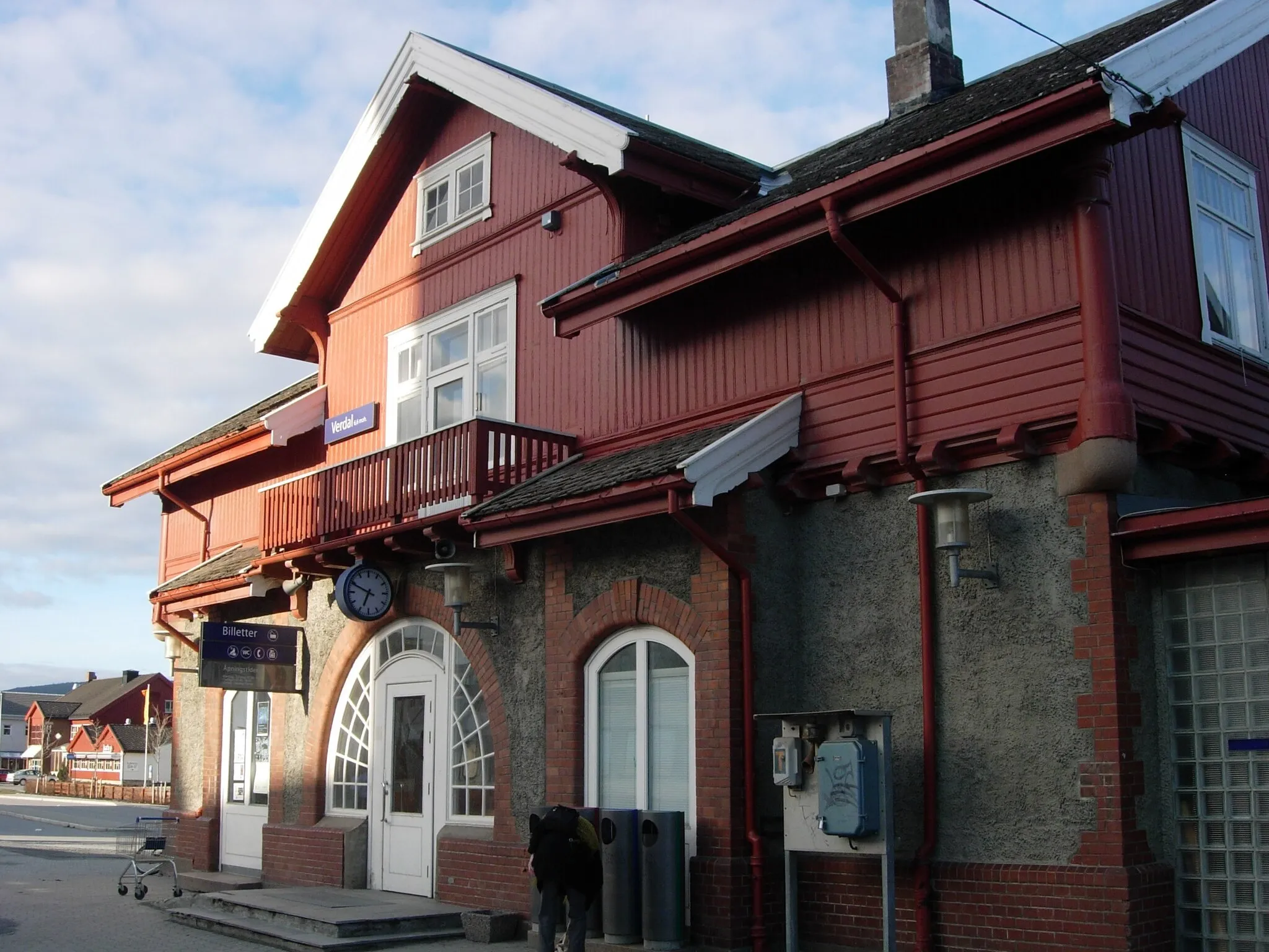 Photo showing: en:Verdal station on en:Nordlandsbanen, Norway