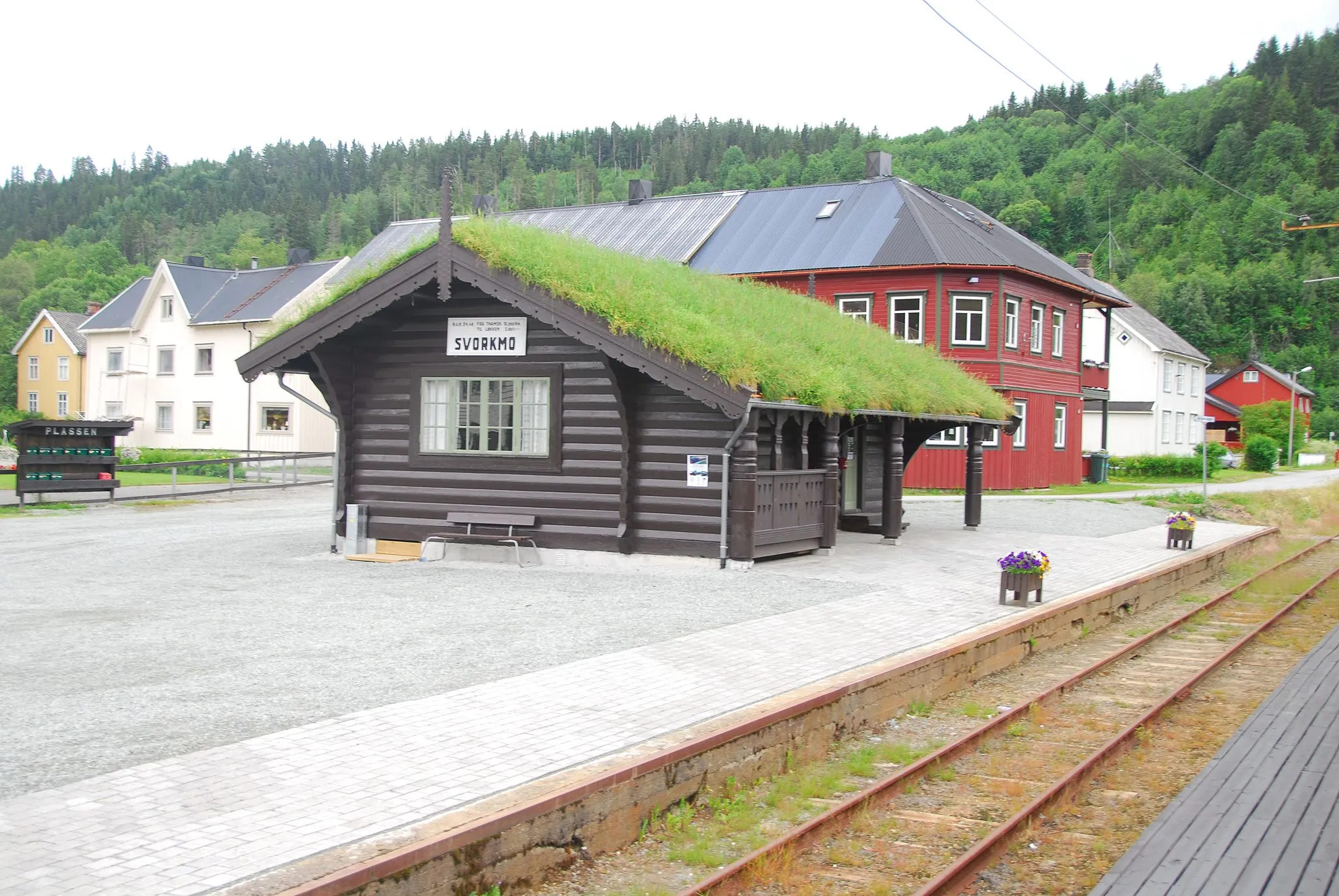 Photo showing: Svorkmo Station on Thamshavnbanen in Orkdal, Norway.