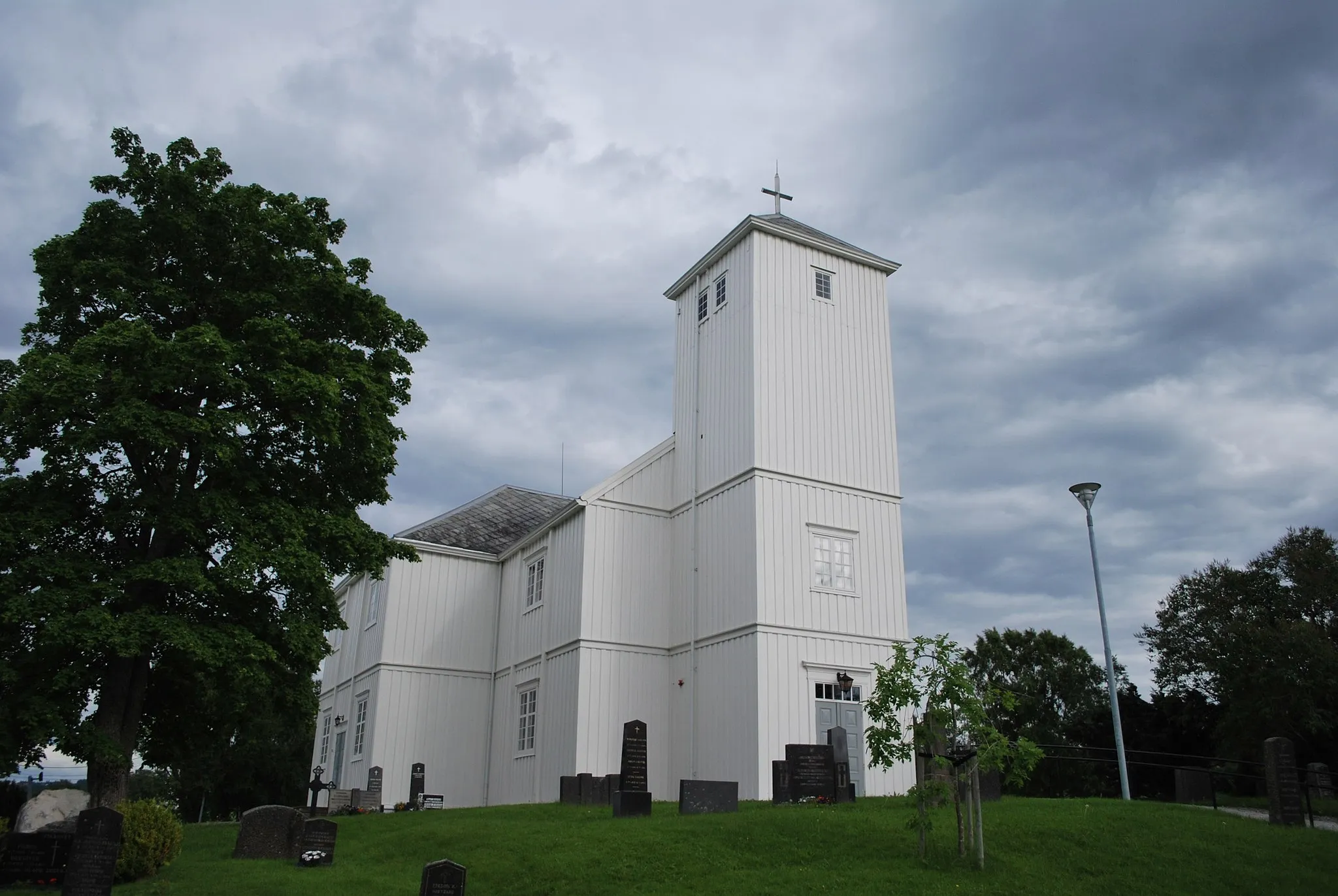 Photo showing: Malvik kirke i Malvik kommune i Sør-Trøndelag fylke.