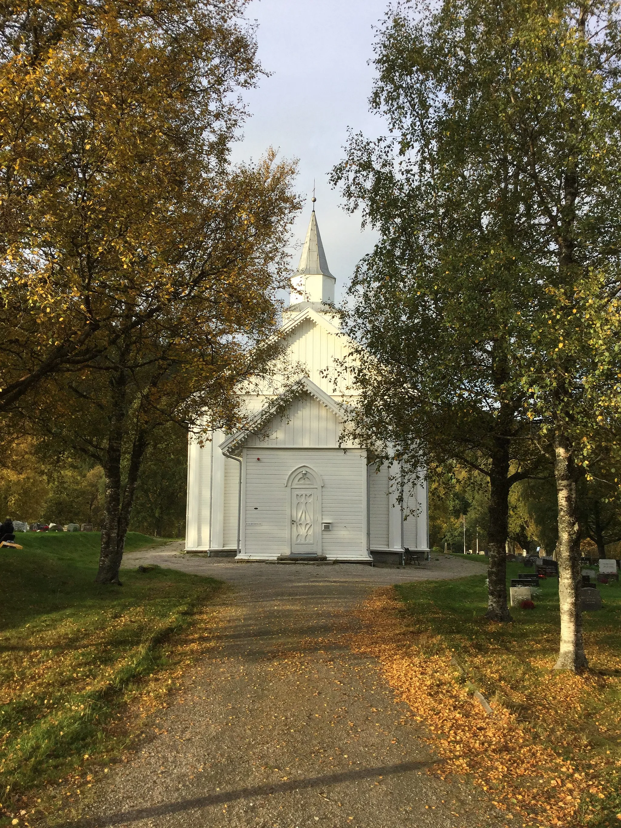 Photo showing: en:Vemundvik Church in Namsos, Nord-Trøndelag, Norway