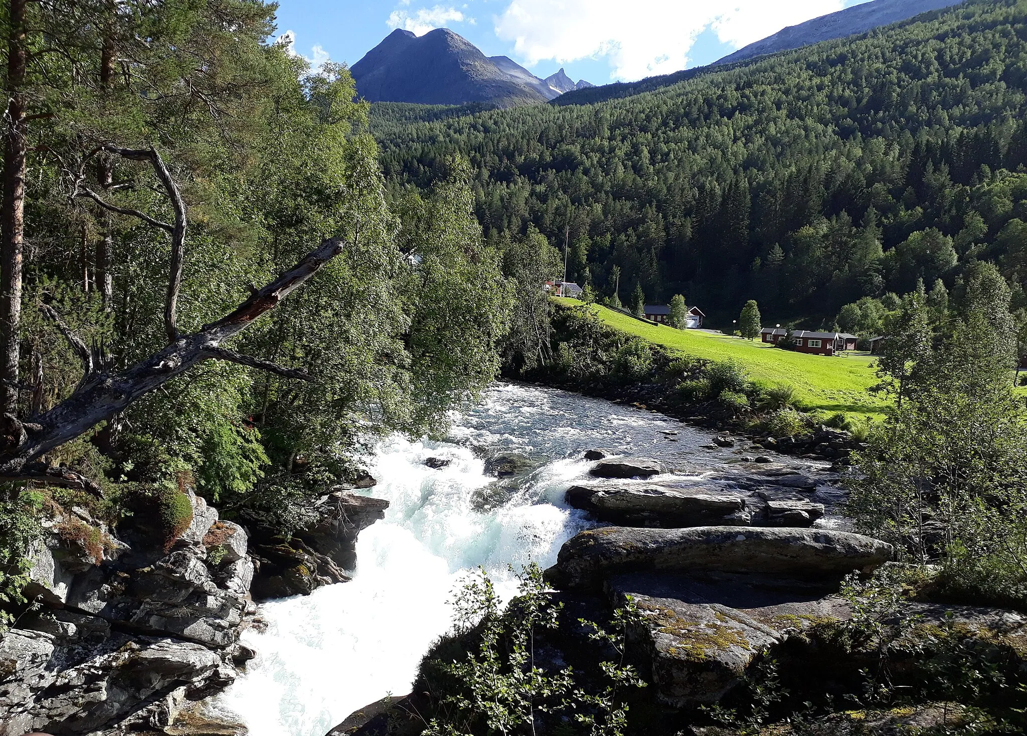 Photo showing: Gudbrandsjuvet waterfall, Norway.