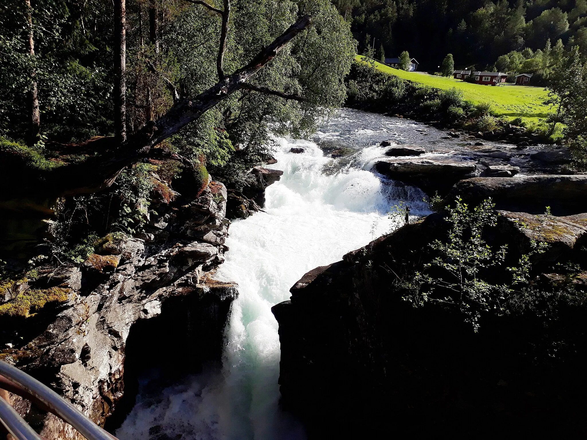 Photo showing: Gudbrandsjuvet waterfall, Norway.
