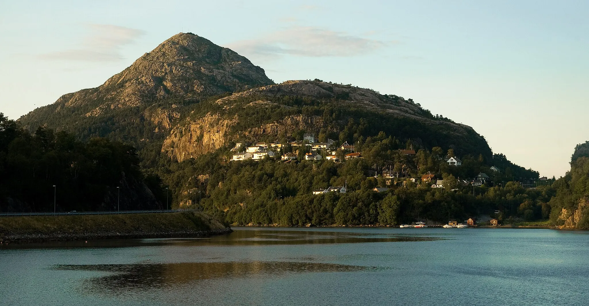 Photo showing: Mt. Lyderhorn, in Bergen, Norway.