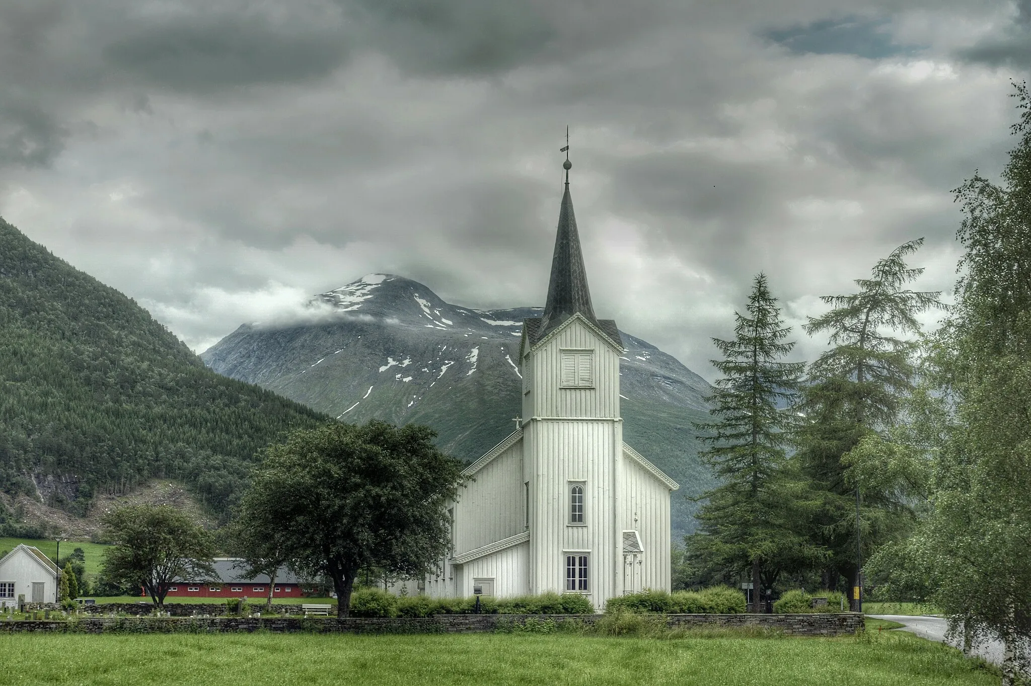 Photo showing: Øksendal church, Sunndal, Norway