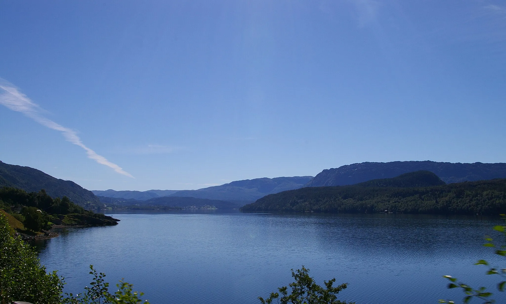 Photo showing: Eikefjorden in Flora, Sogn og Fjordane, Norway