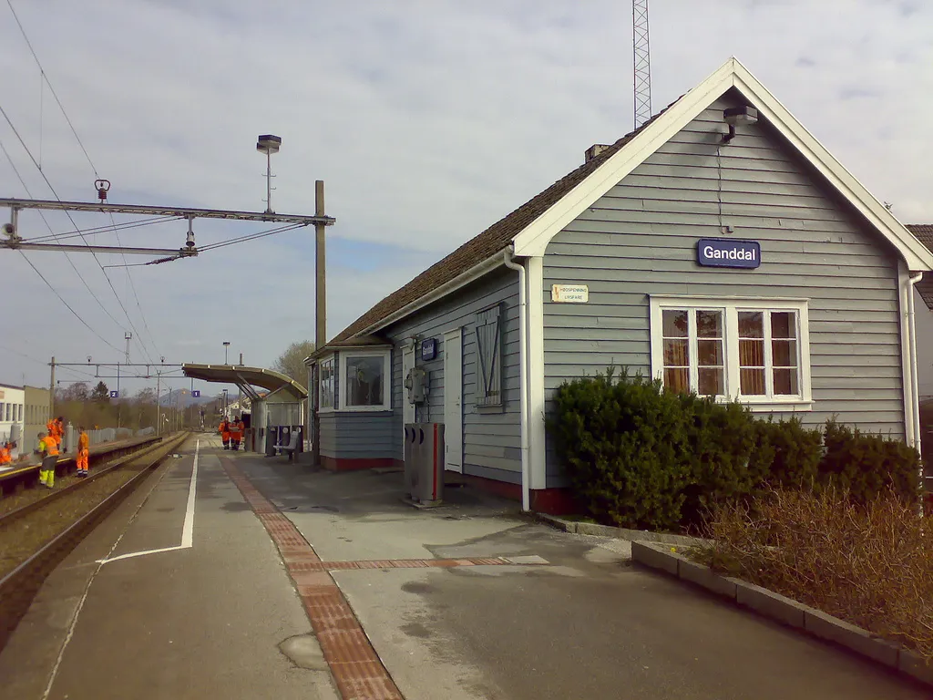 Photo showing: Ganddal station, Jærbanen, Norway.