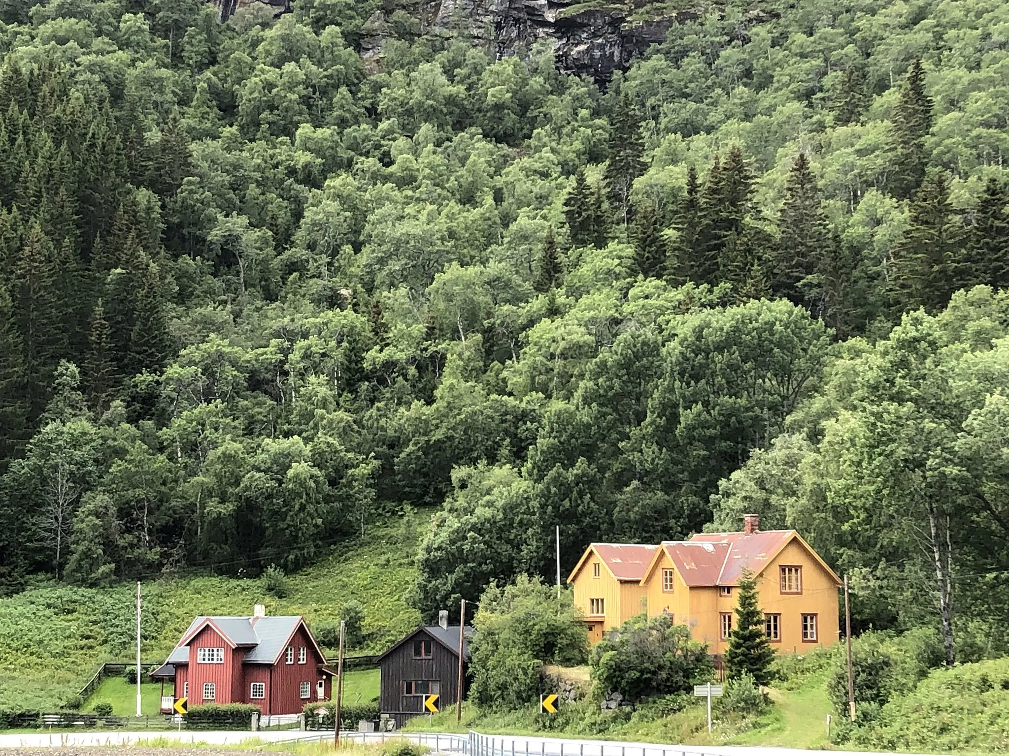 Photo showing: Øyevegen 280 og 282 (Eidslund) i Vang i Valdres