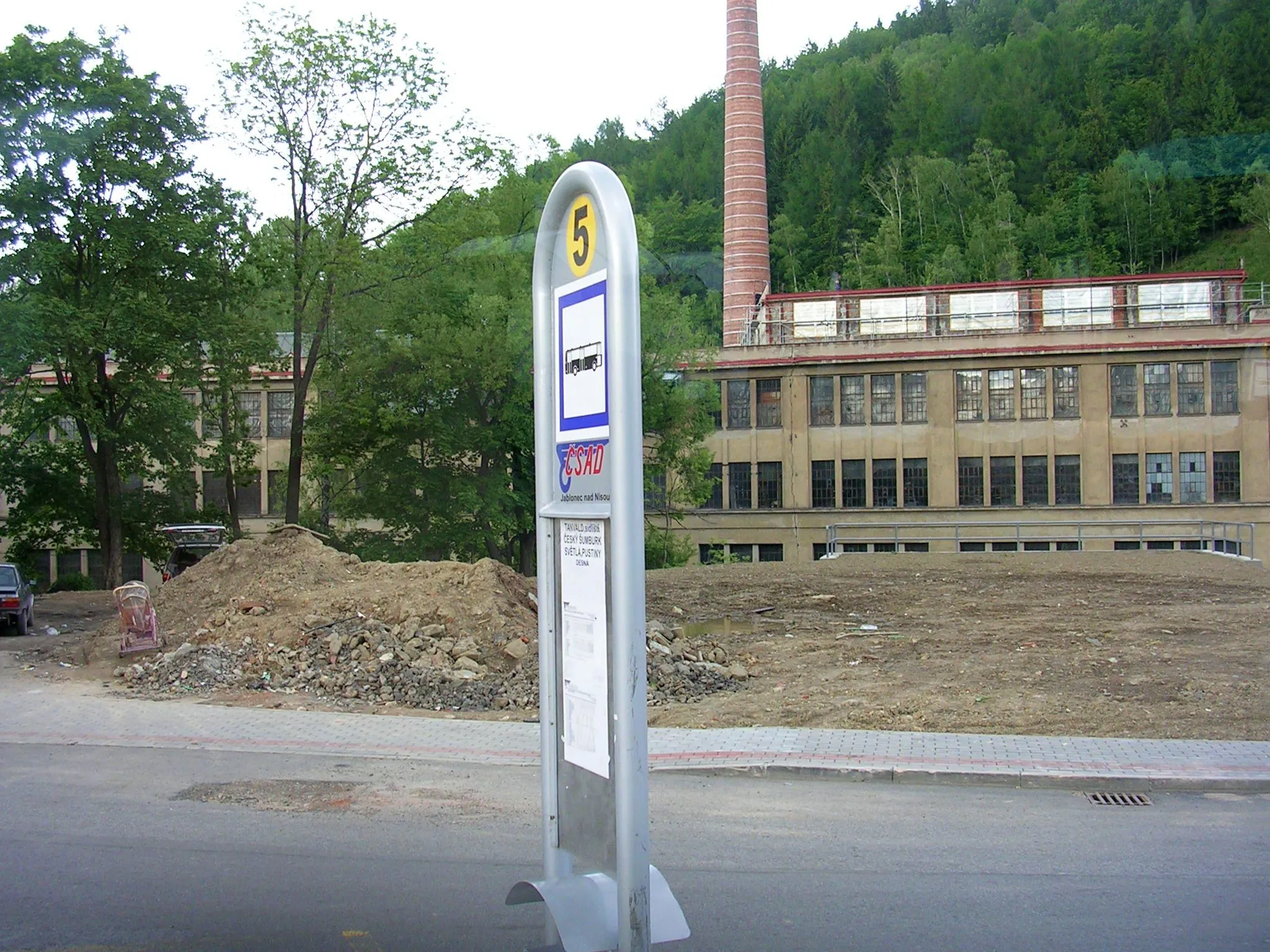 Photo showing: Tanvald, Jablonec nad Nisou District, Liberec Region, the Czech Republic. A bus station.