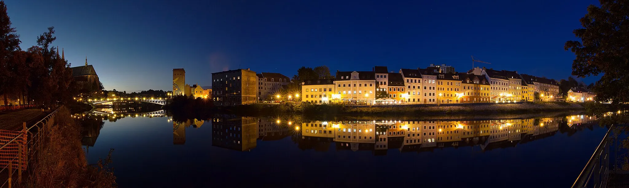 Photo showing: Blick auf Zgorzelec und Ufer der Lausitzer Neiße.