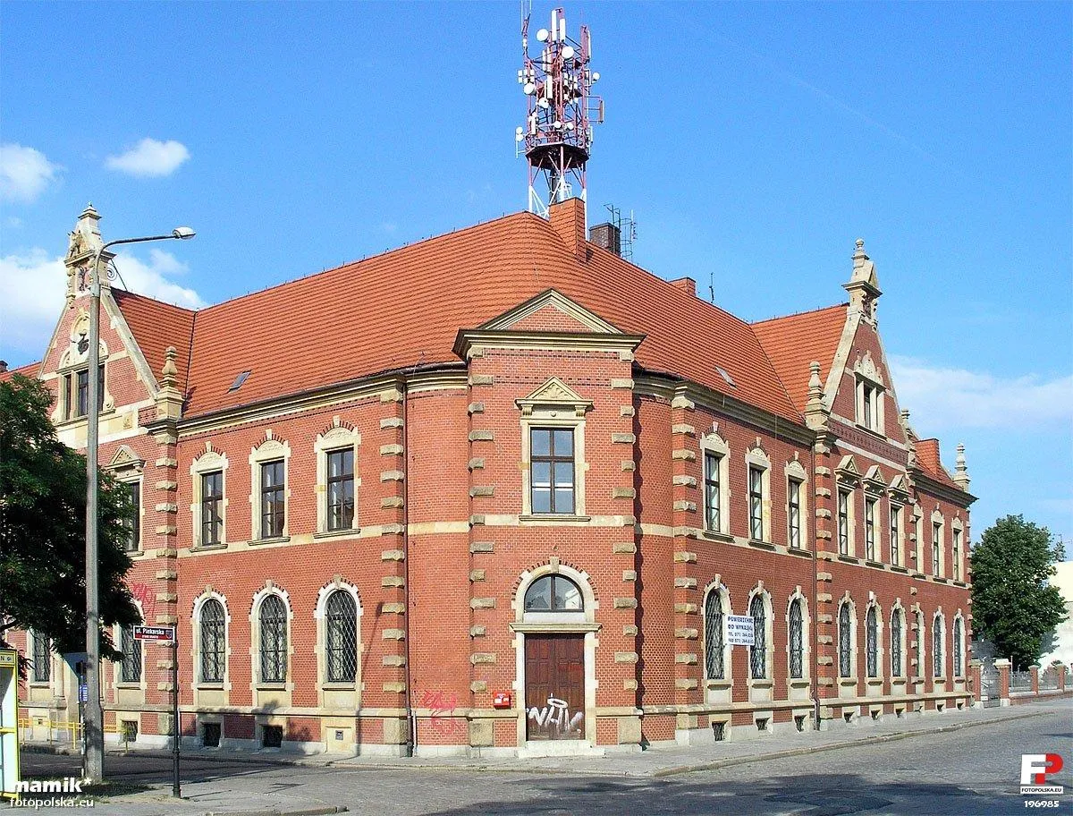 Photo showing: Budynek poczty, niestety już bez wieży