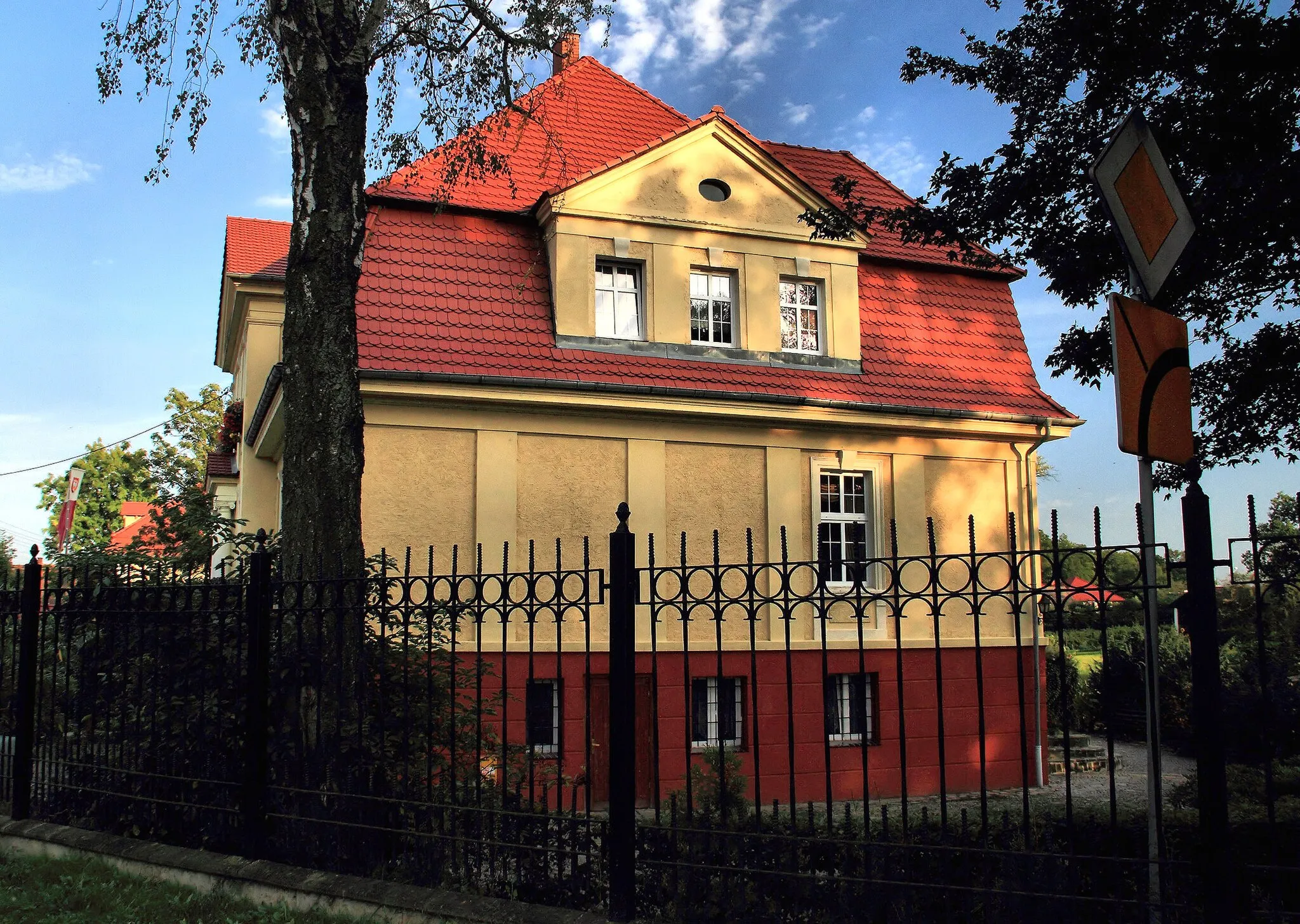 Photo showing: Bądzów - Pałac (zabytek nr A/2758/713/L)