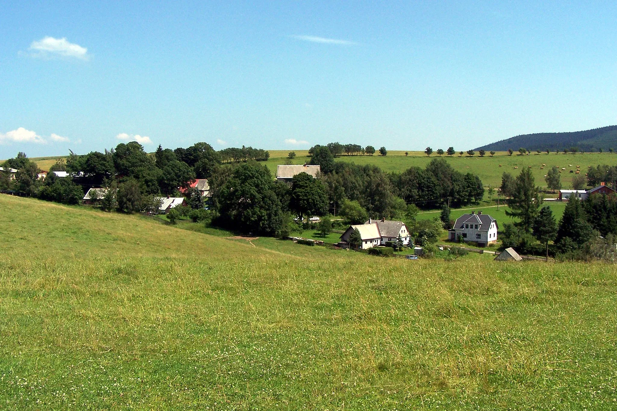 Photo showing: Dolní Hedeč - zachycená z Kopečku. GPS: 50.0752181N, 16.7883781E