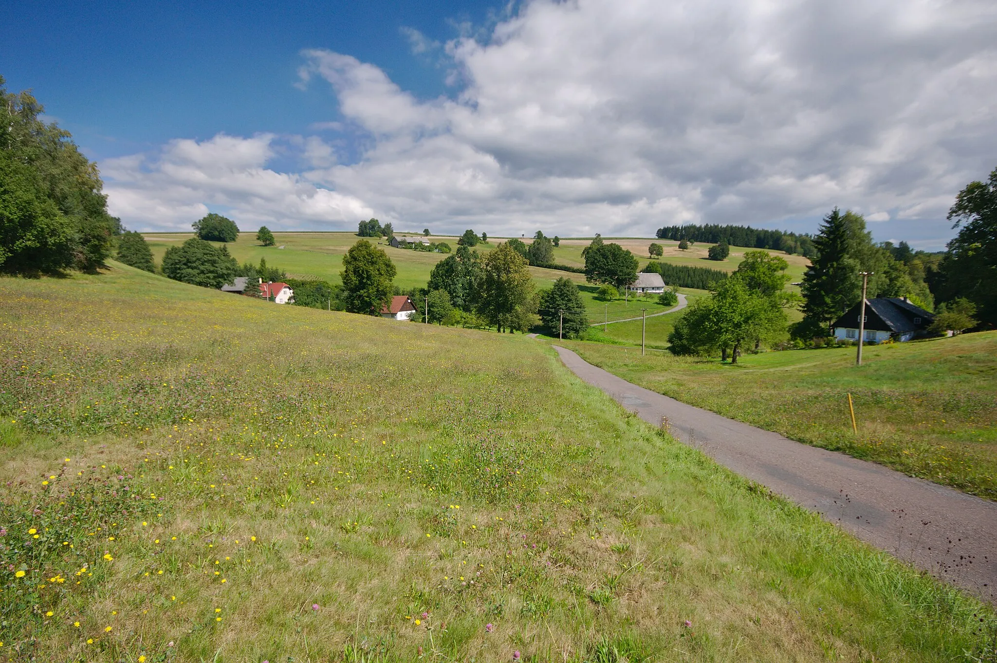 Photo showing: Roztroušená zástavba v severní části obce, Klášterec nad Orlicí, okres Ústí nad Orlicí