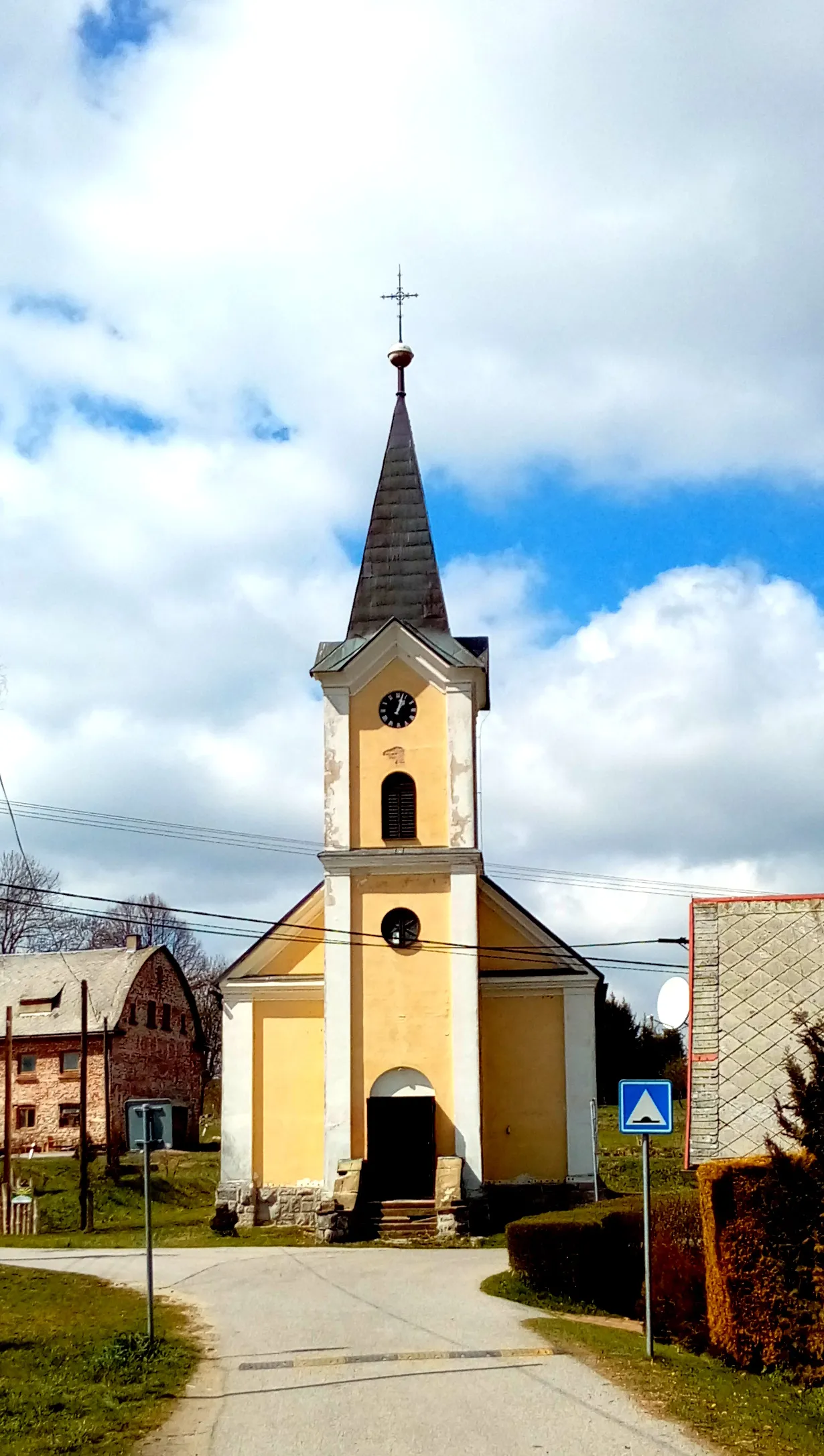 Photo showing: Královec, kościół pw. św. Jana Nepomucena