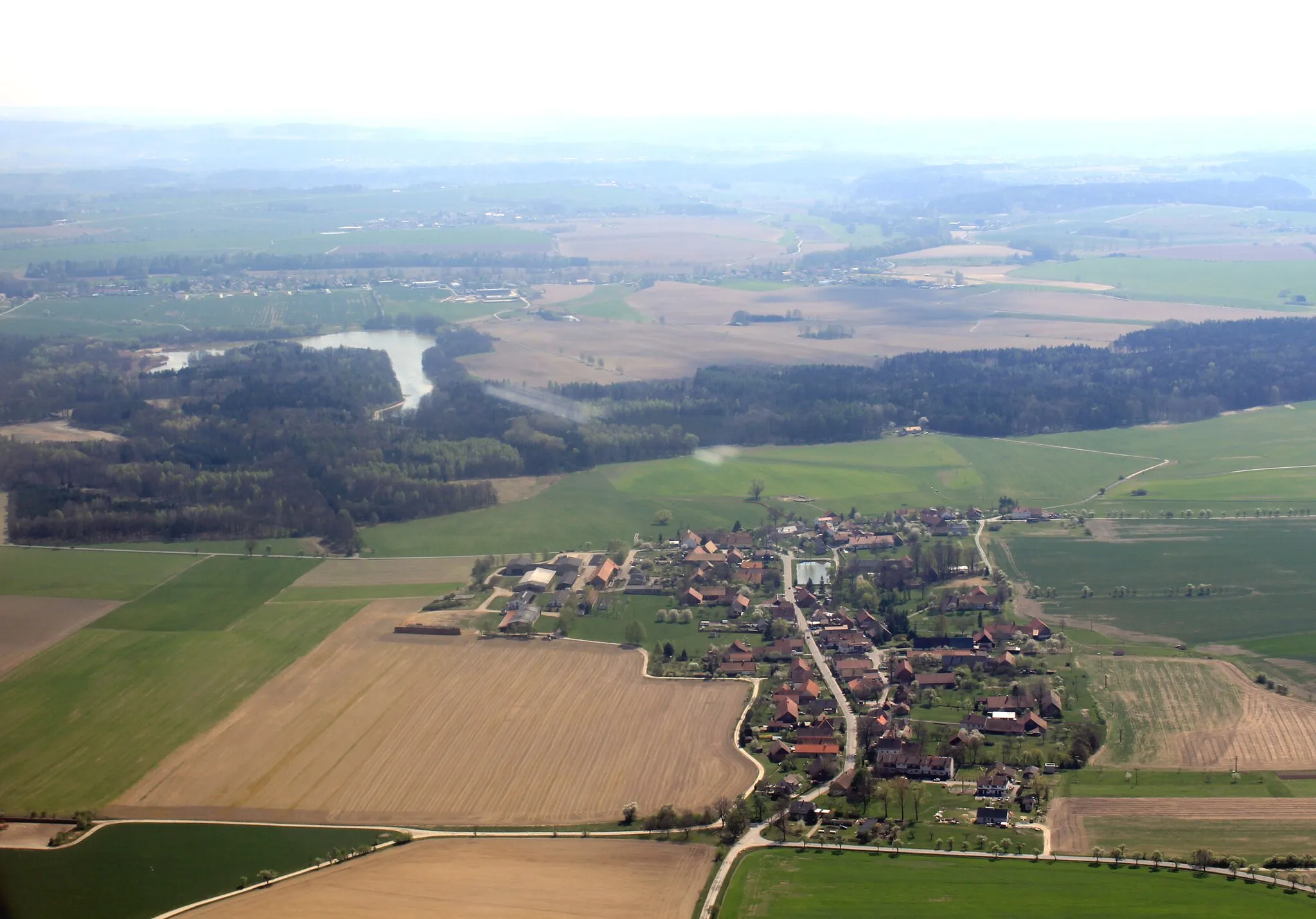 Photo showing: Village Byzhradec in Rychnov nad Kněžnou District from air, eastern Bohemia, Czech Republic
