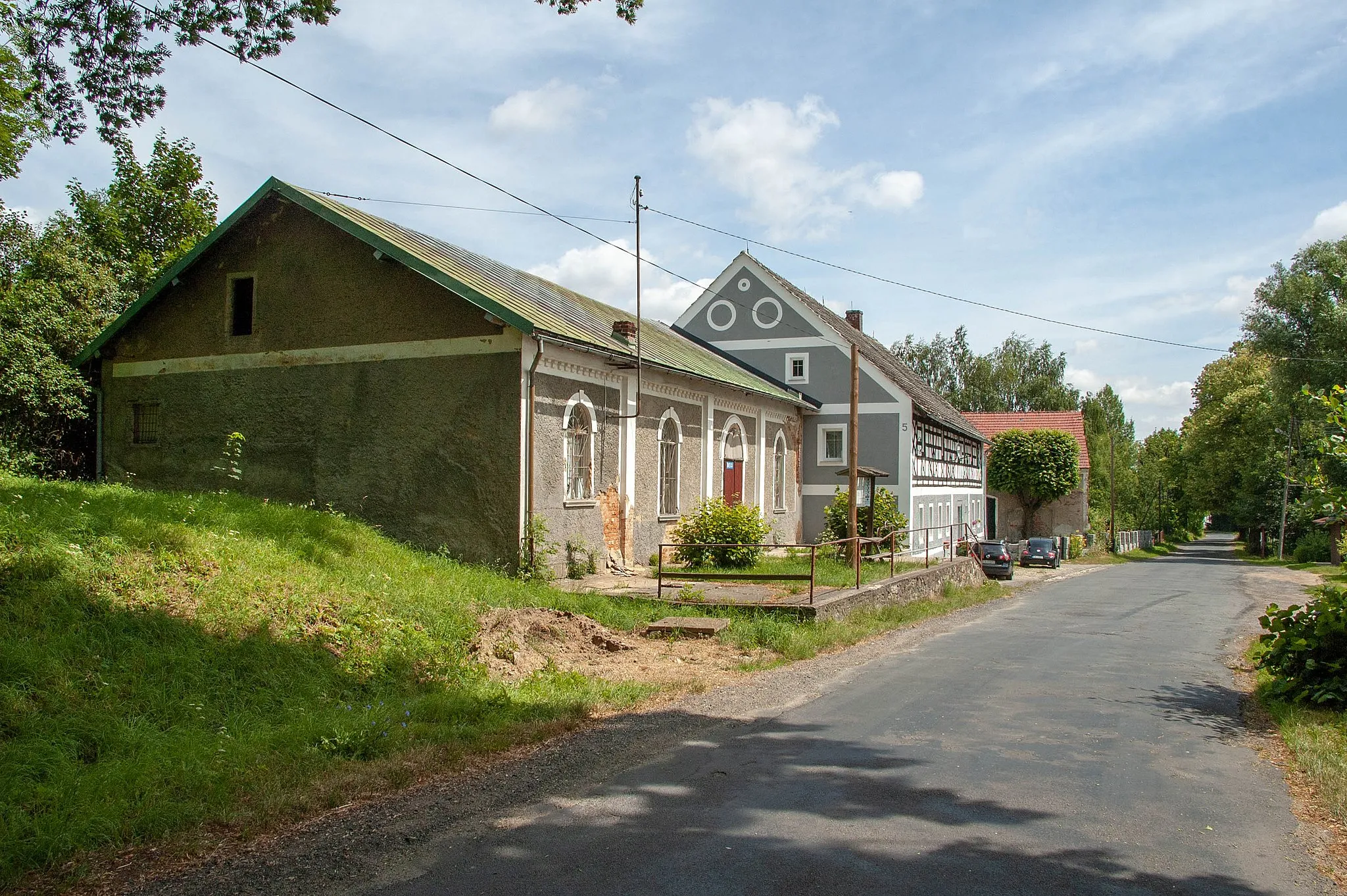 Photo showing: Half-timbered house in Jastrowice, Lower Silesian Voivodeship, Poland.