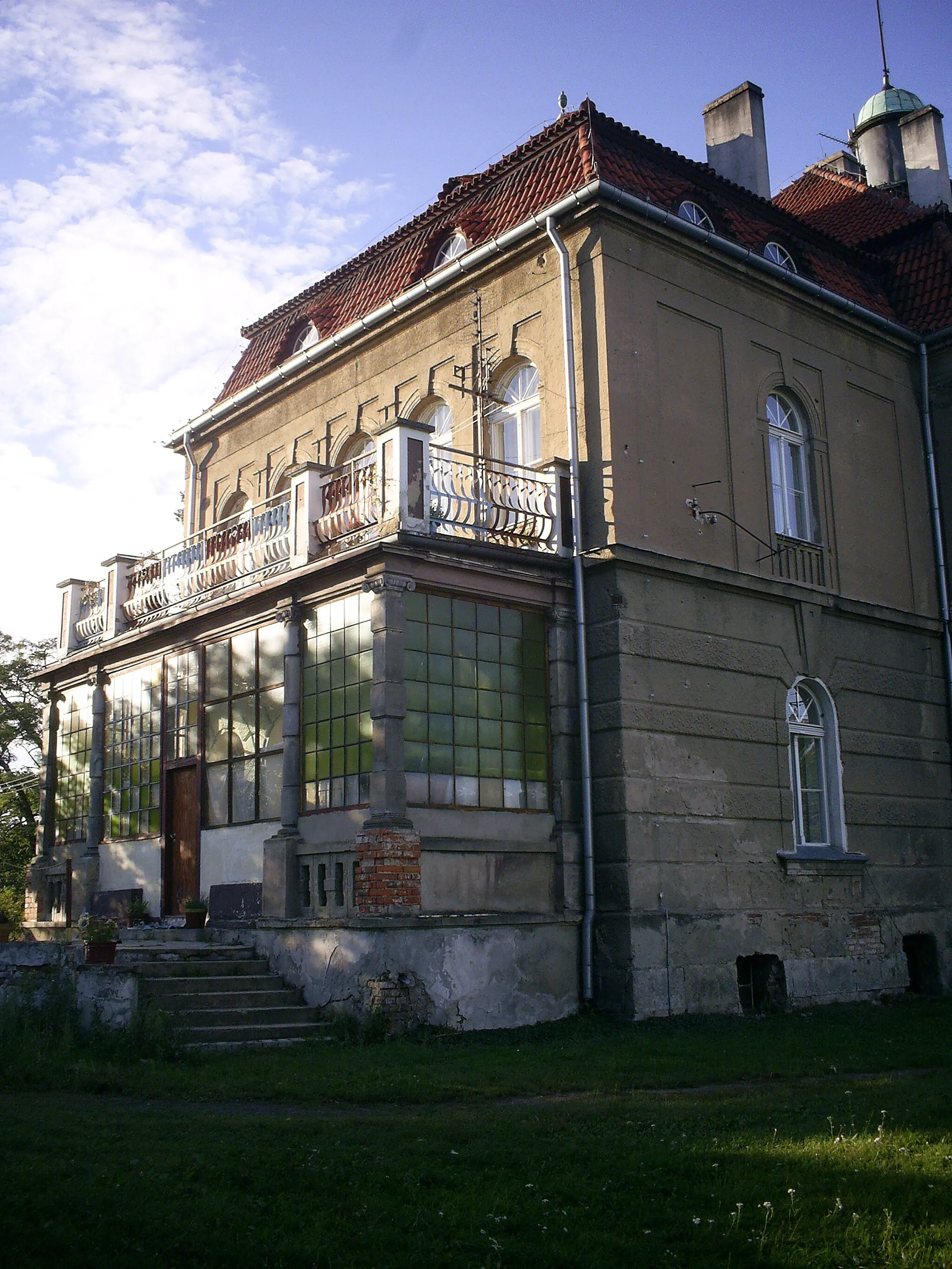 Photo showing: Sośnica - zespół pałacowy: pałac (zabytek nr A/3834/672/W/1-3 z dn. 1993-01-16)