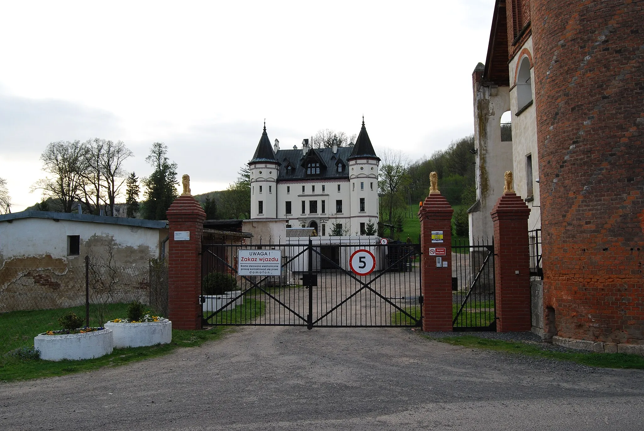 Photo showing: Sokołowiec Górny nr 124 - pałac, 2 poł. XIX w. (zabytek nr 637/J z 13.05.1980)