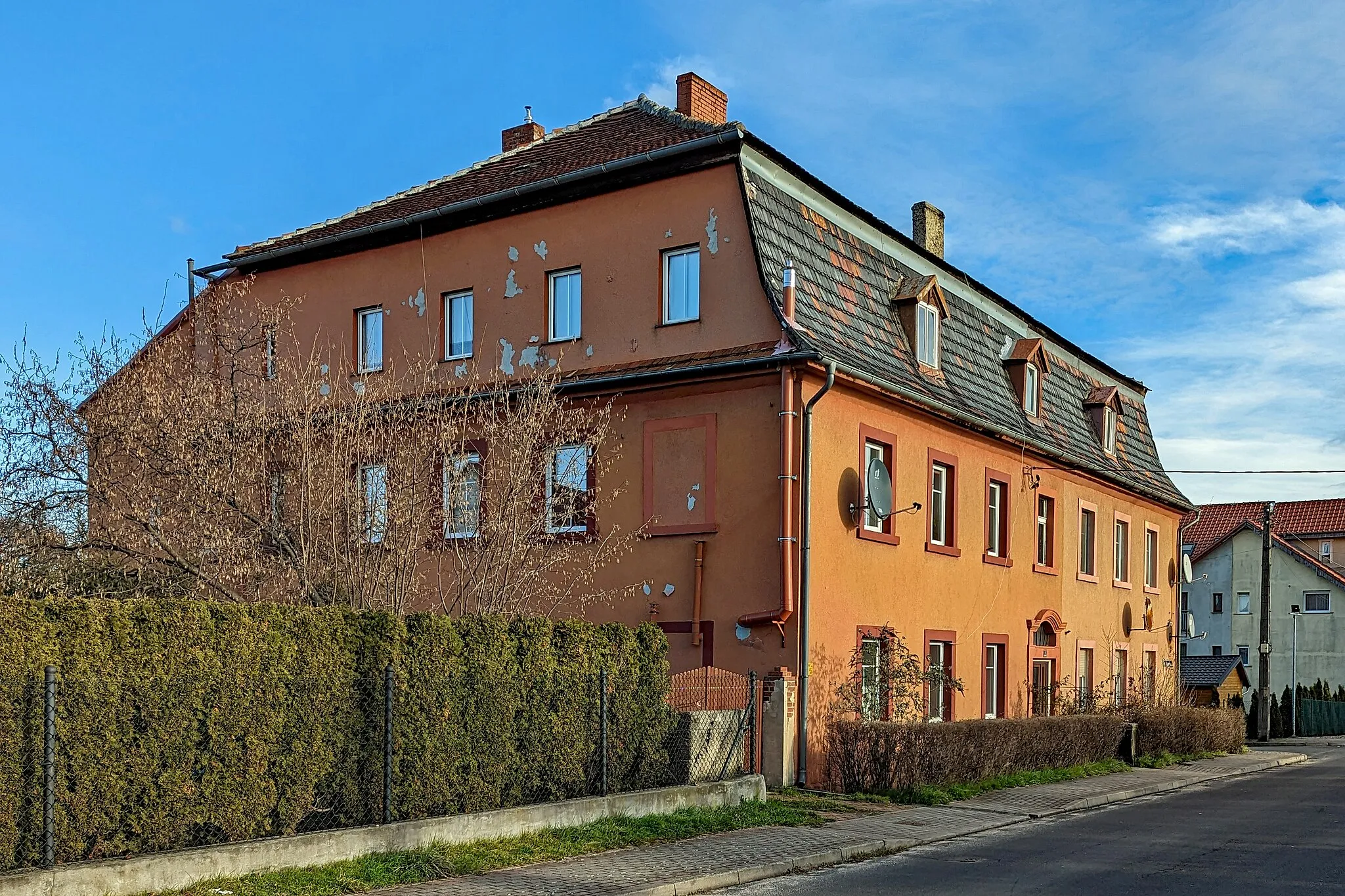 Photo showing: Moravian houses in Gnadenberg near Bunzlau (Godnow near Boleslawiec)