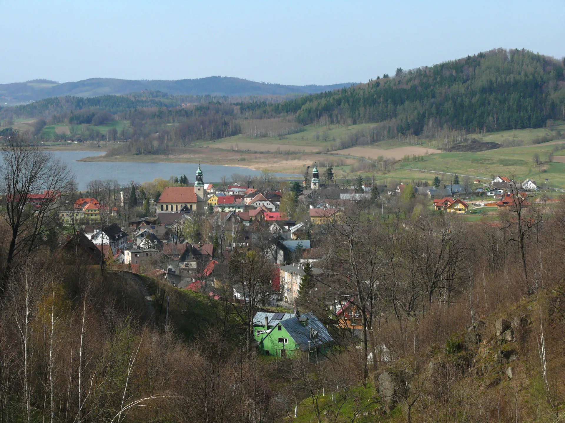 Photo showing: Sosnówka-central section of village,view from road to Karpacz